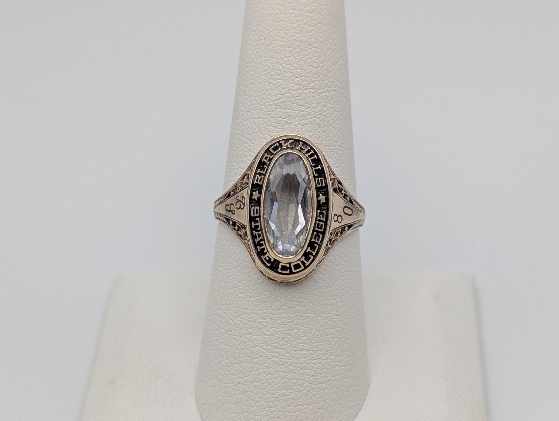 14k Vintage Solid Yellow Gold Spinel 1980 Black Hill State College School Ring. Pinky Ring