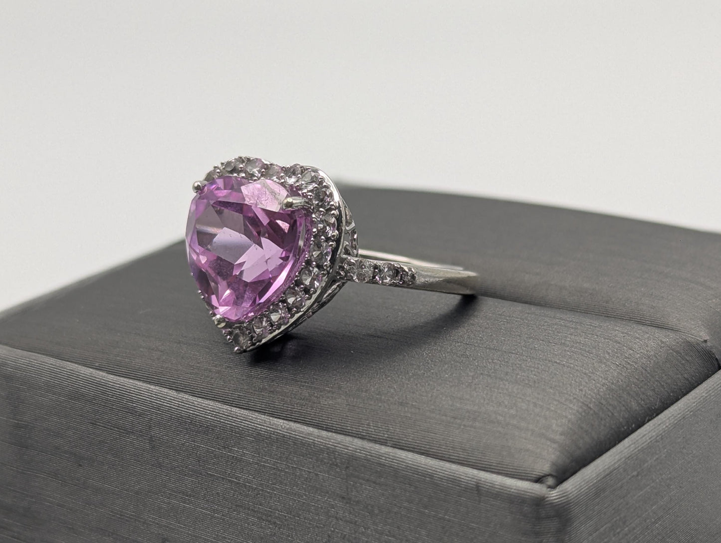 10k White Gold Pink Sapphire Heart Ring w Clear Sapphire Filigree Womens Cocktail Ring