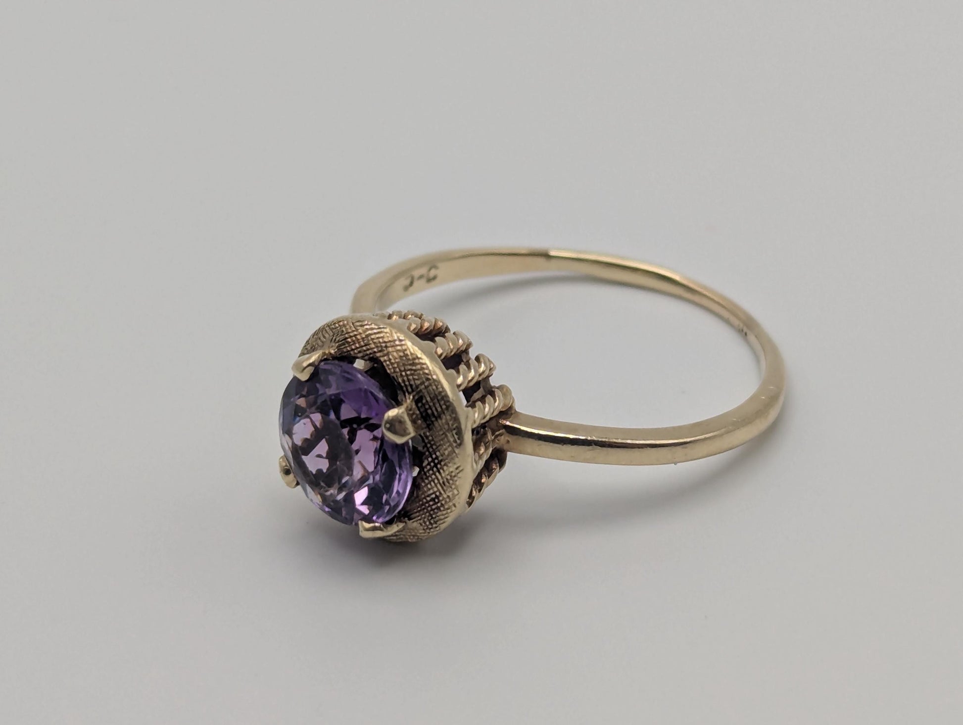 Antique 14k Gold Solitaire Purple Amethyst Stone Ring Victorian Cocktail Statement