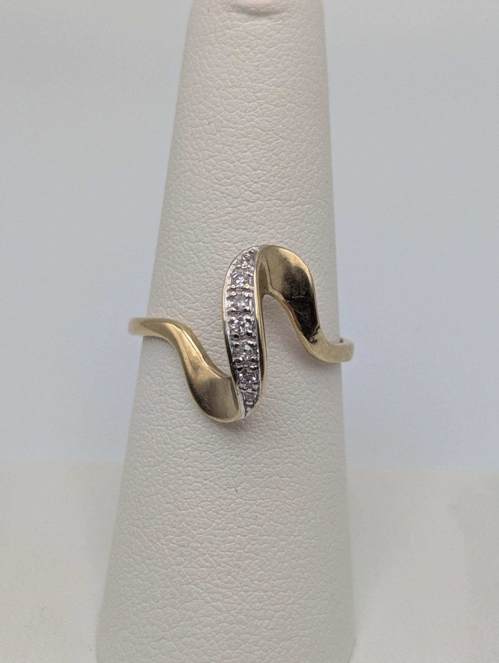 10K Yellow Gold Wave Diamond Ring Promise Love Cocktail Ring Fancy Infinity Band