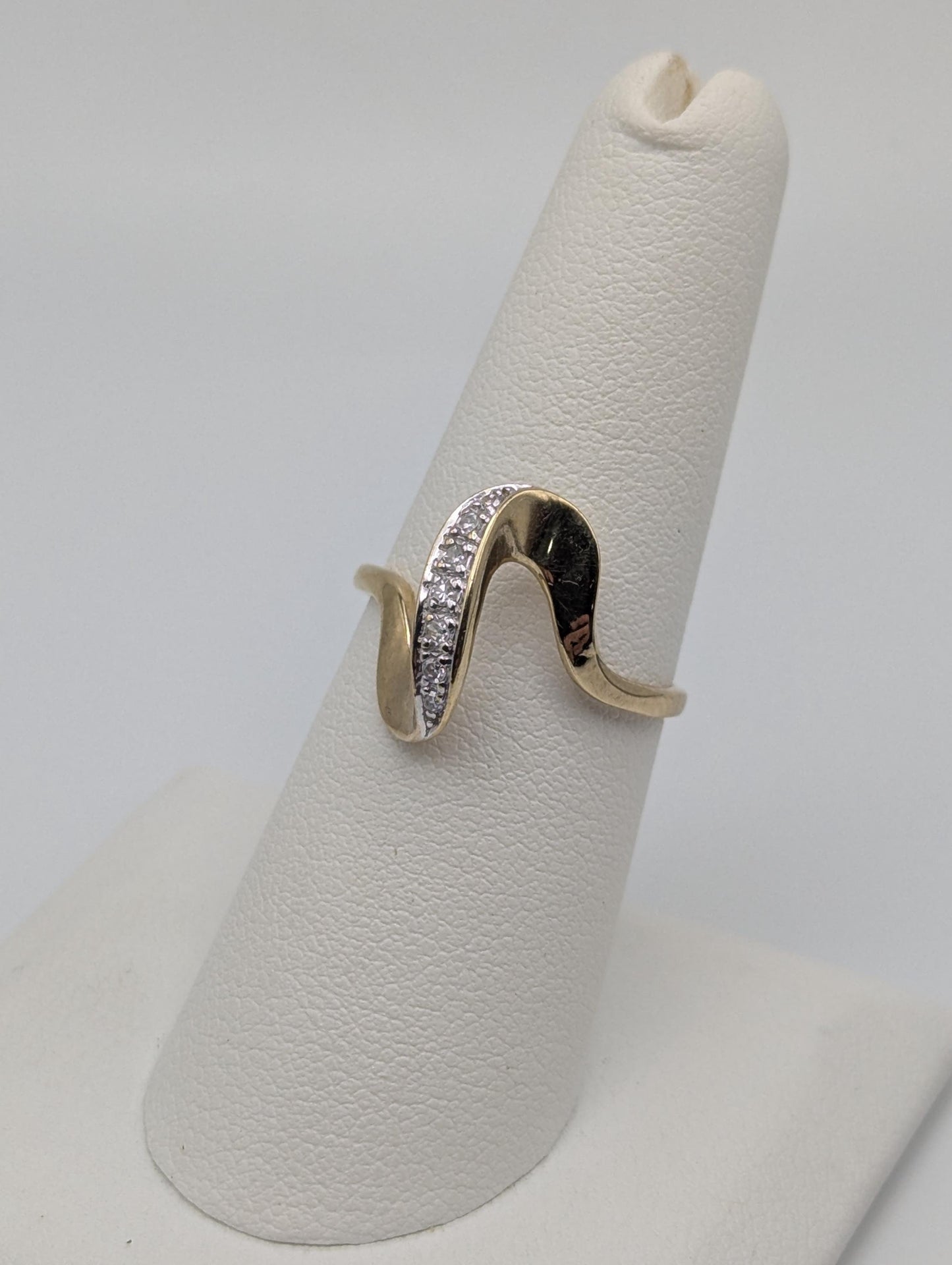 10K Yellow Gold Wave Diamond Ring Promise Love Cocktail Ring Fancy Infinity Band