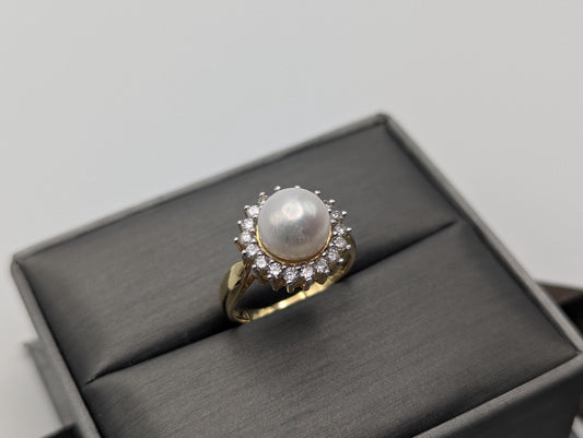 18k Pearl and Diamond Yellow Gold Cluster Ring. Flower Cocktail Ring. Statement Ring.