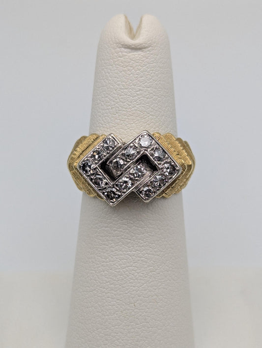 18k Gold .70ctw Diamond Yellow Gold Heavy 9gr Cocktail Ring Pinky Statement Ring.