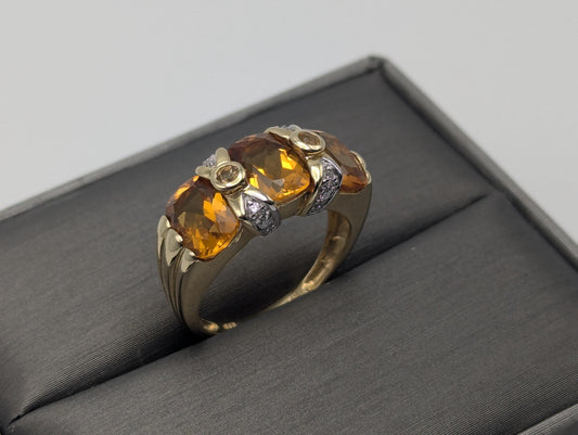 10k Yellow Gold Solitare Citrine Diamond Cocktail Ring. Statement Ring.