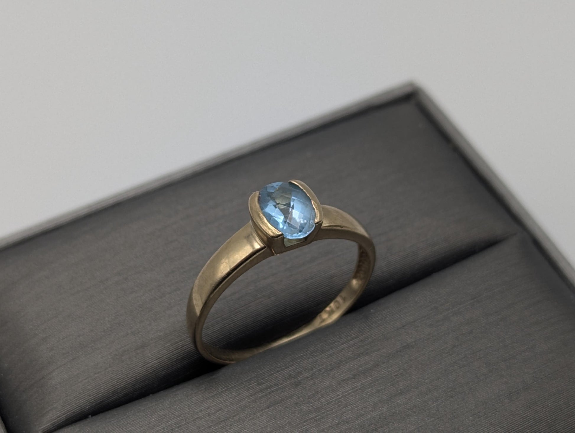 10k Yellow Gold London Topaz Ring Wedding Cocktail Statement Ring.