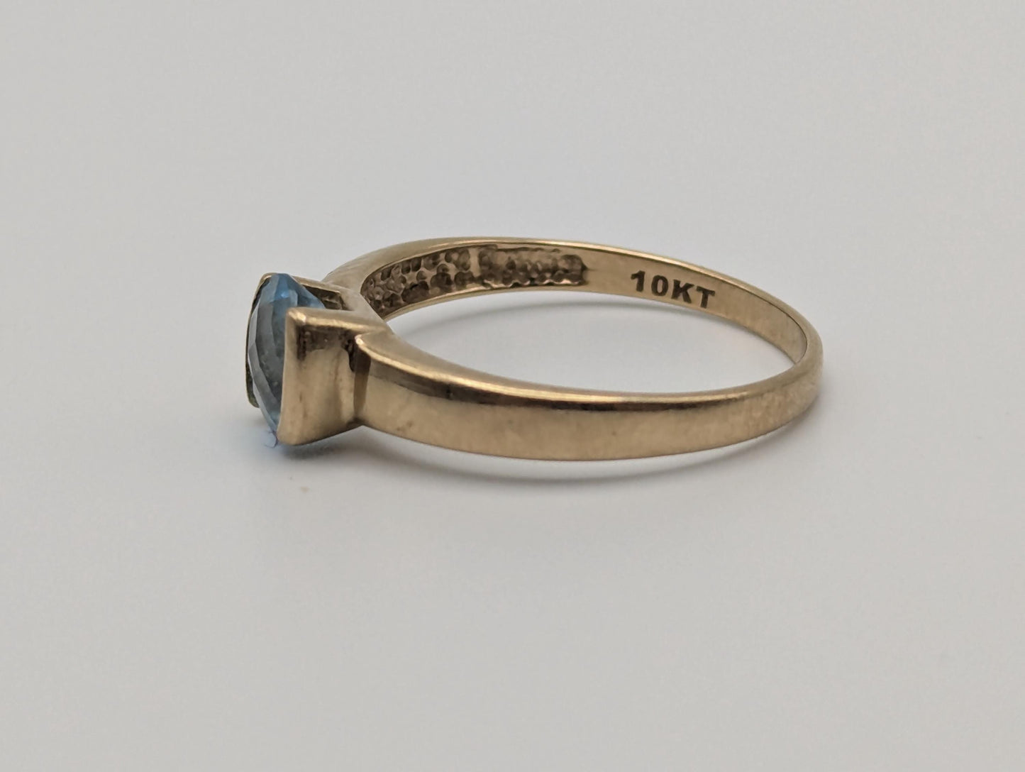 10k Yellow Gold London Topaz Ring Wedding Cocktail Statement Ring.