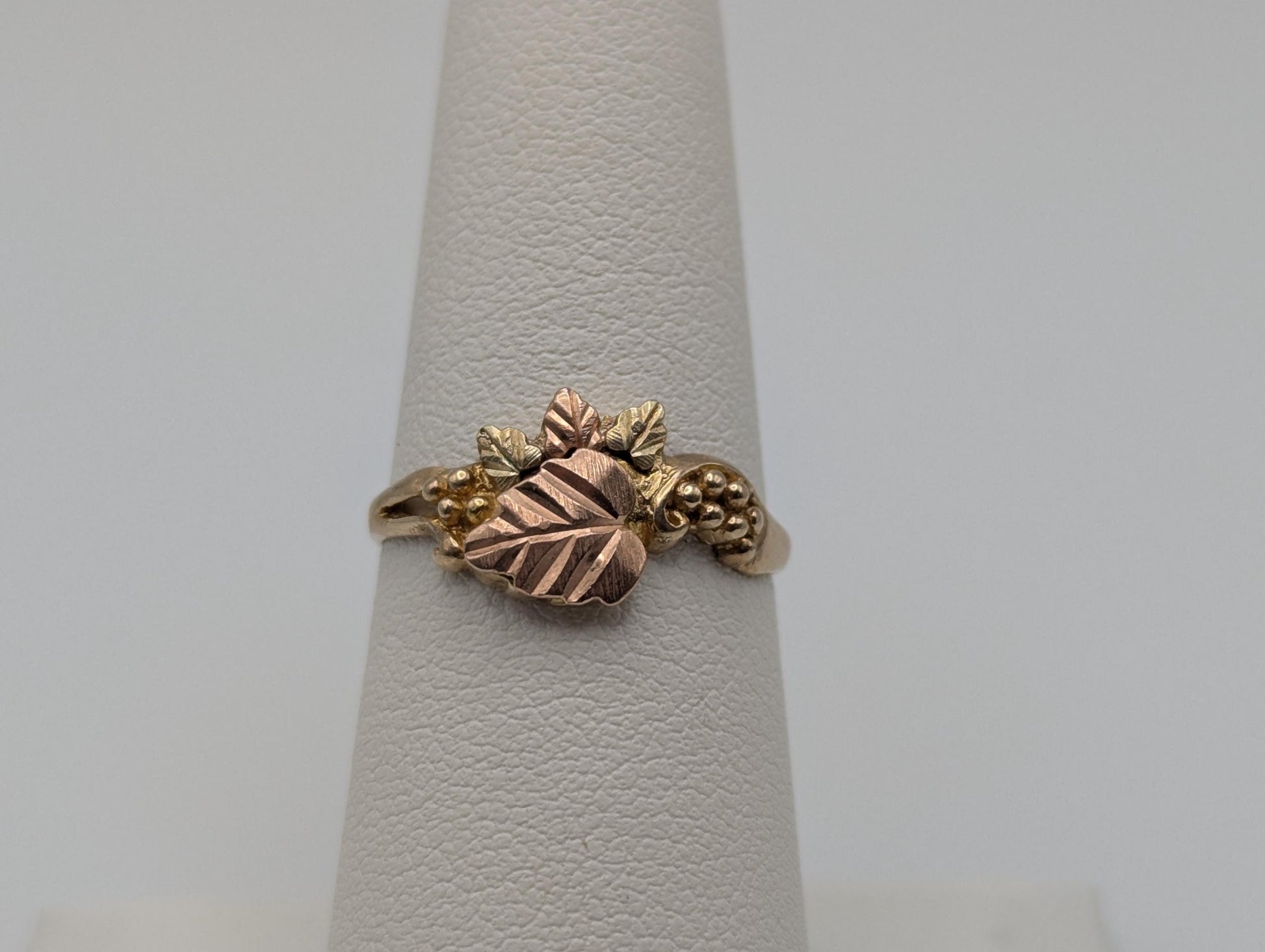 Vintage 10k 12k Black Hills Gold Leaf Multi-tone Gold Statement Ring