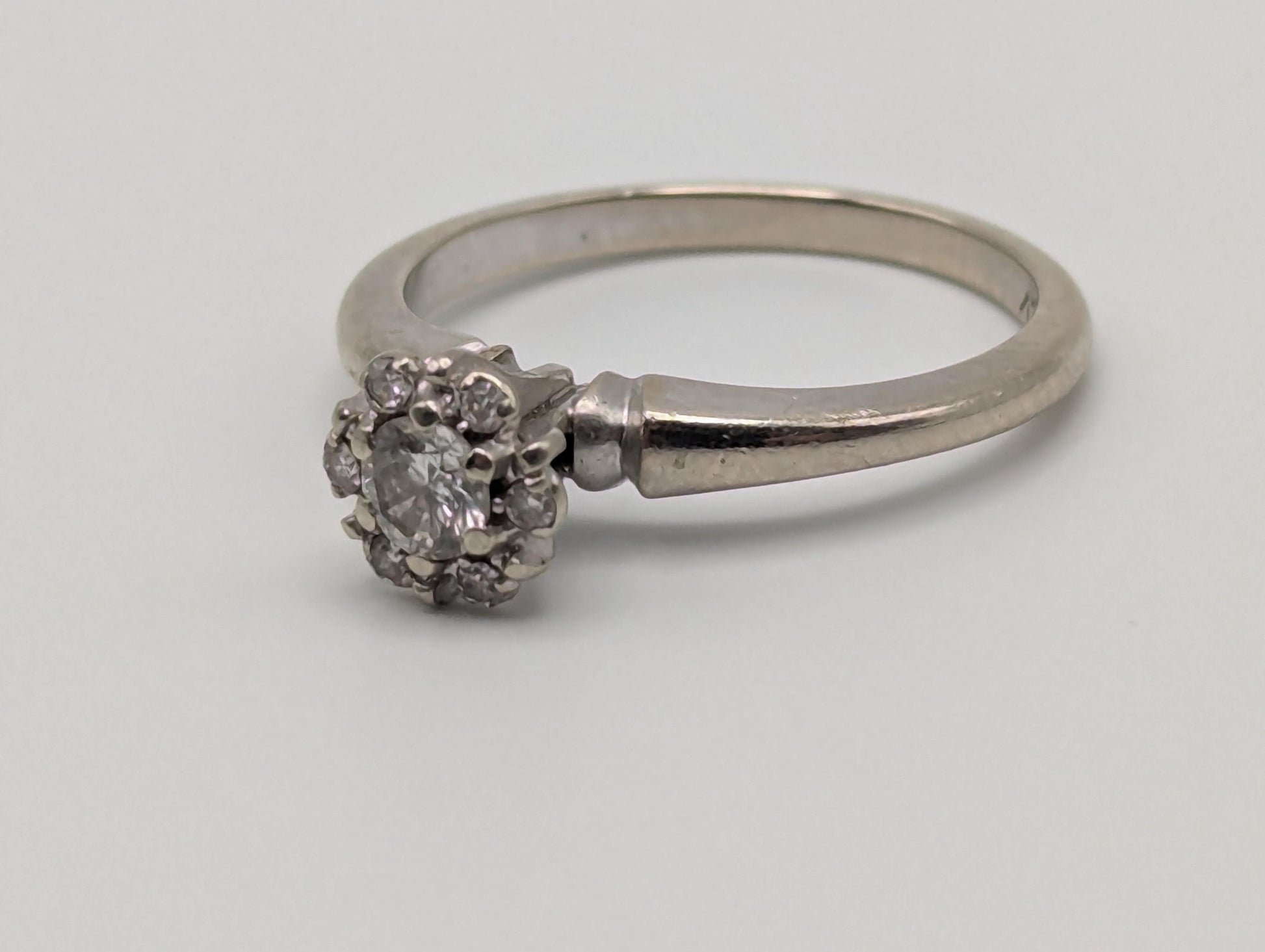 14k White Gold Diamond Flower Ring Promise Engagement Daisy Wedding Band.