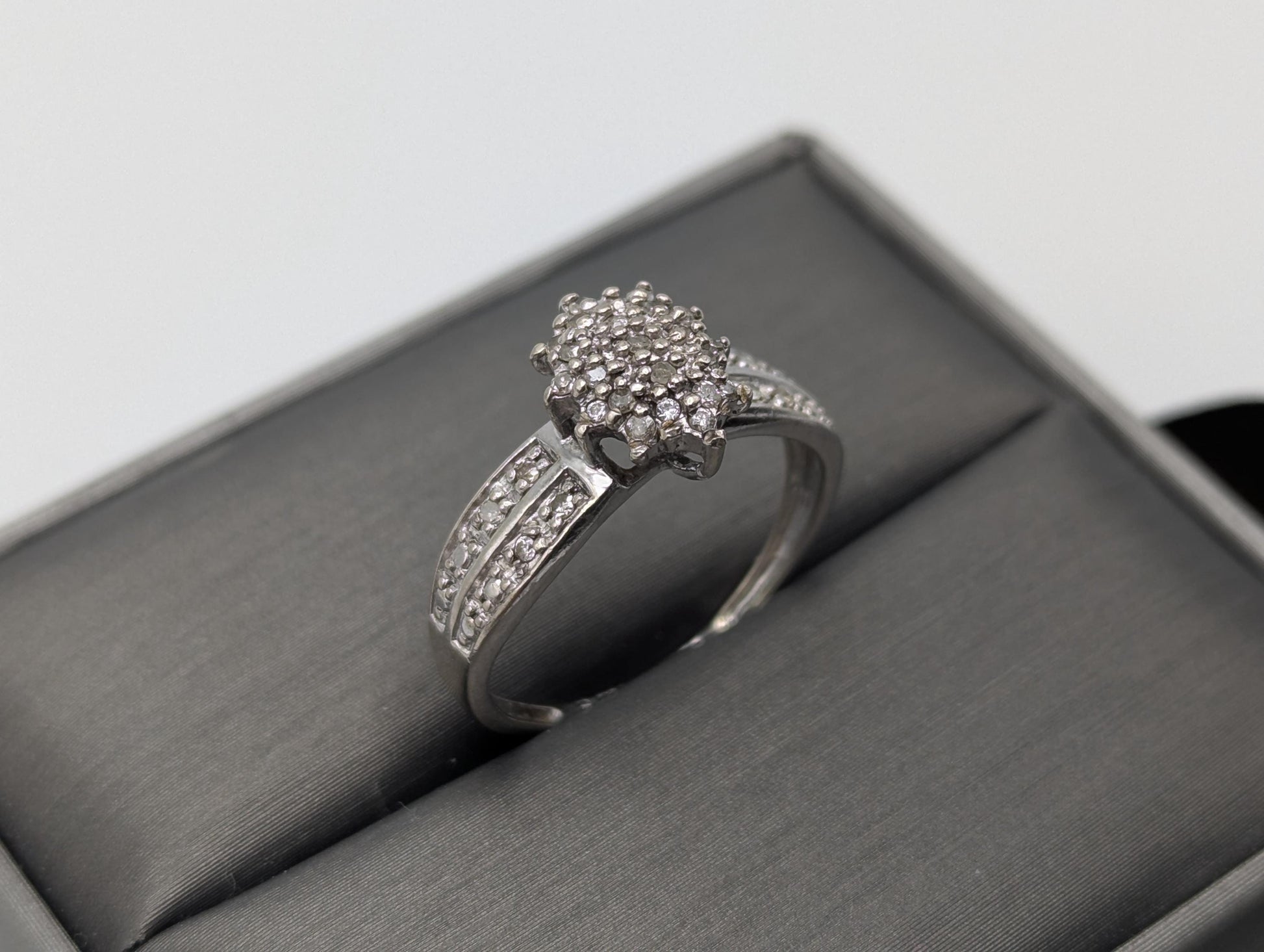 10k Diamond White Gold Diamond Cluster Wedding Engagement Ring Anniversary Ring.