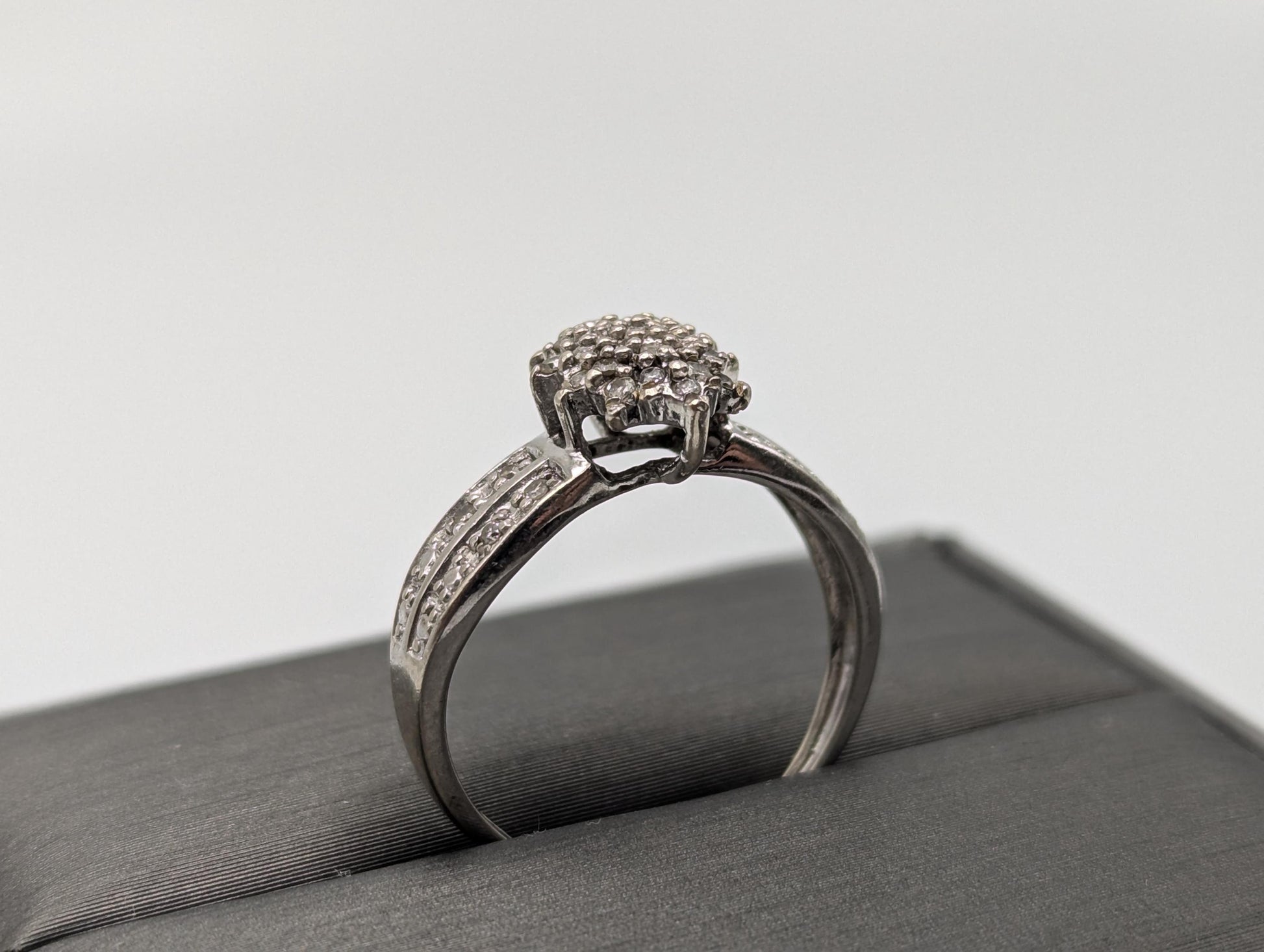 10k Diamond White Gold Diamond Cluster Wedding Engagement Ring Anniversary Ring.