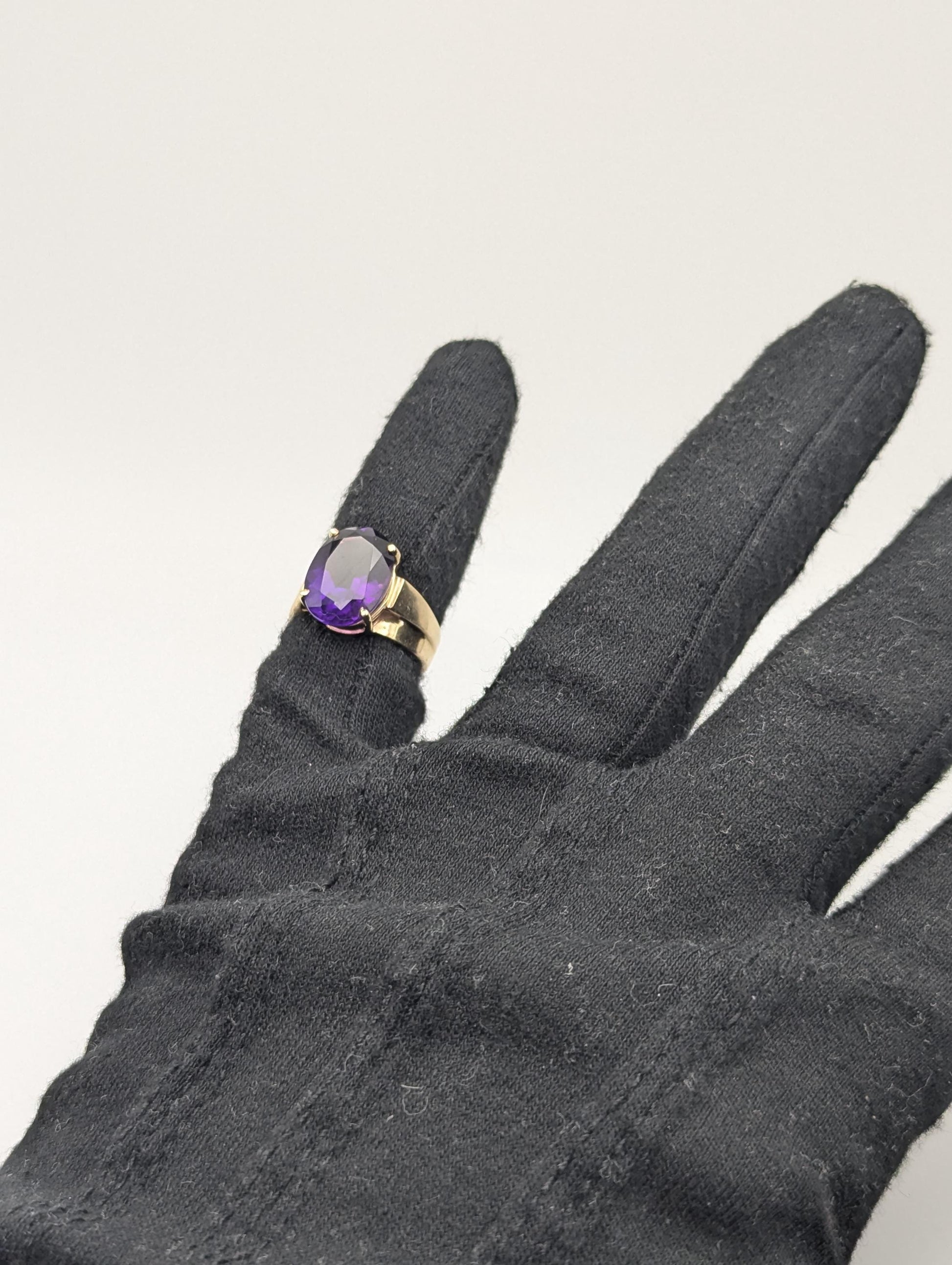 10k Gold Solitaire Purple Amethyst Stone Ring Vintage Cocktail Statement