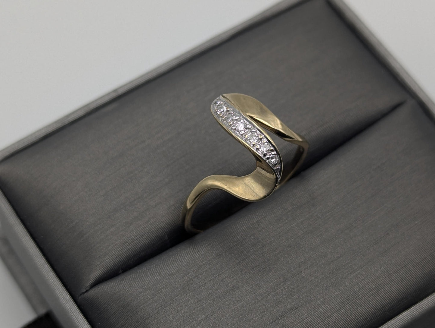 10K Yellow Gold Wave Diamond Ring Promise Love Cocktail Ring Fancy Infinity Band