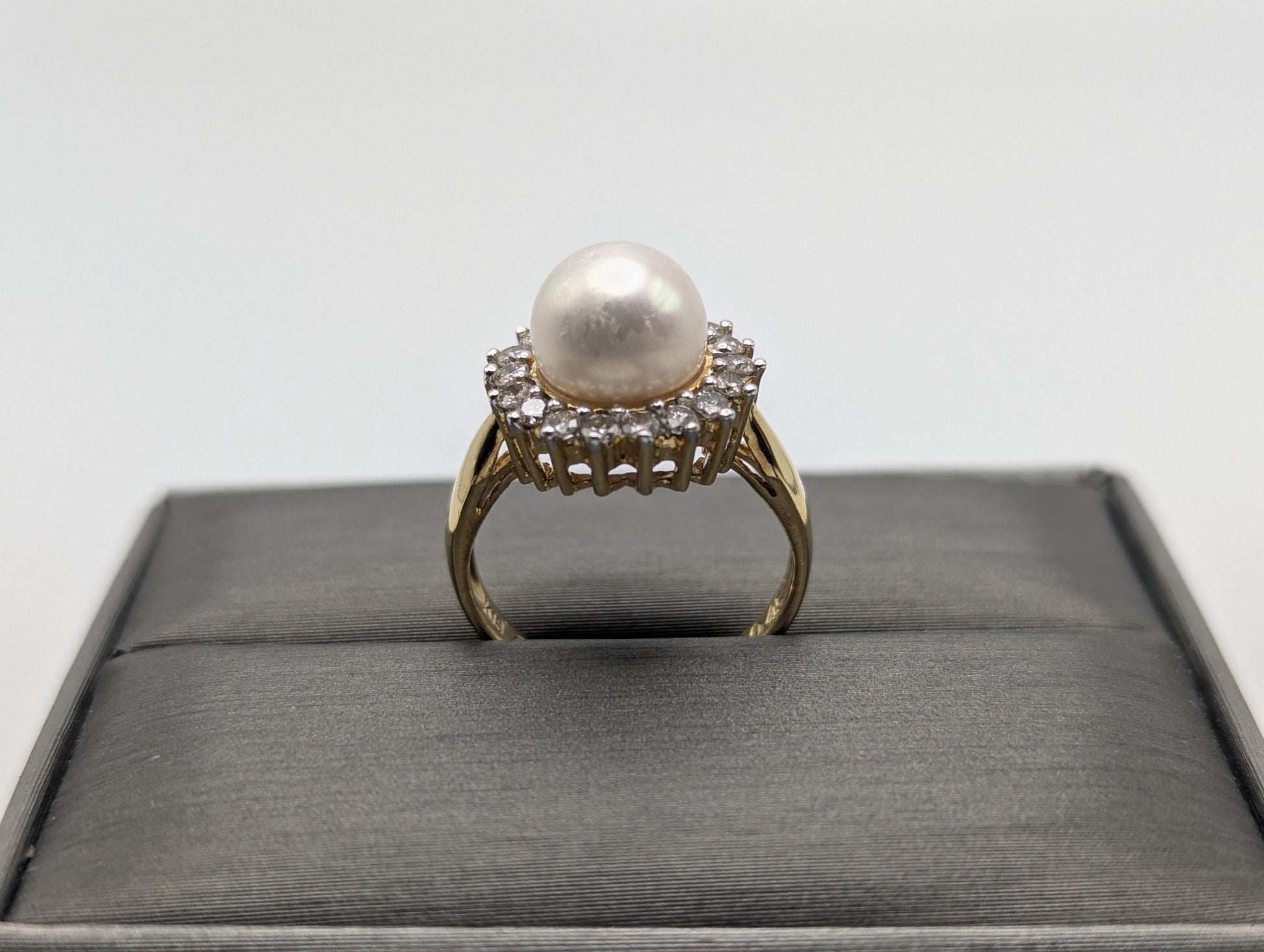 18k Pearl and Diamond Yellow Gold Cluster Ring. Flower Cocktail Ring. Statement Ring.