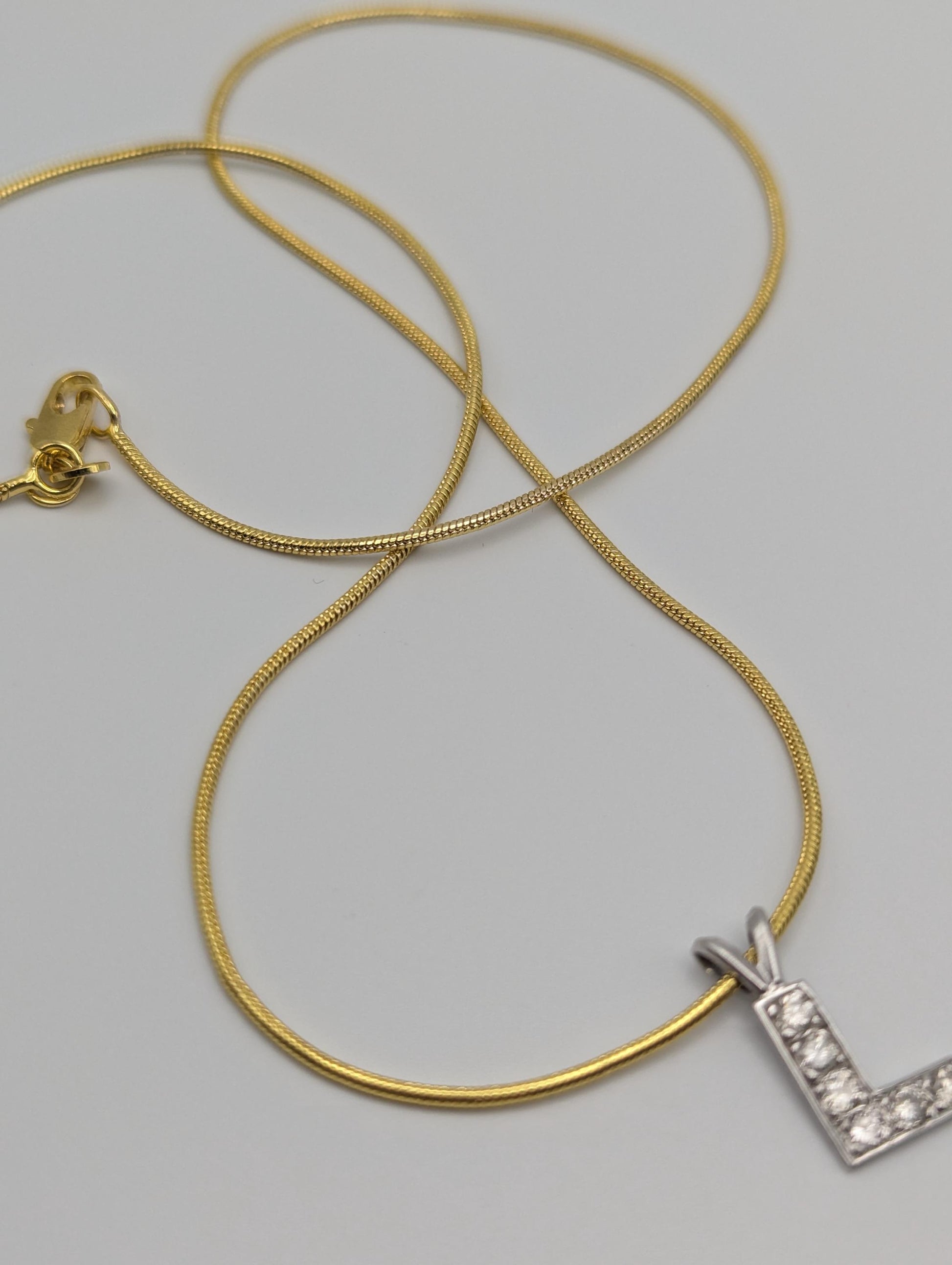 14K White Gold .50ctw Diamond Letter L Pendant. Initial " L " Diamond Necklace Charm.