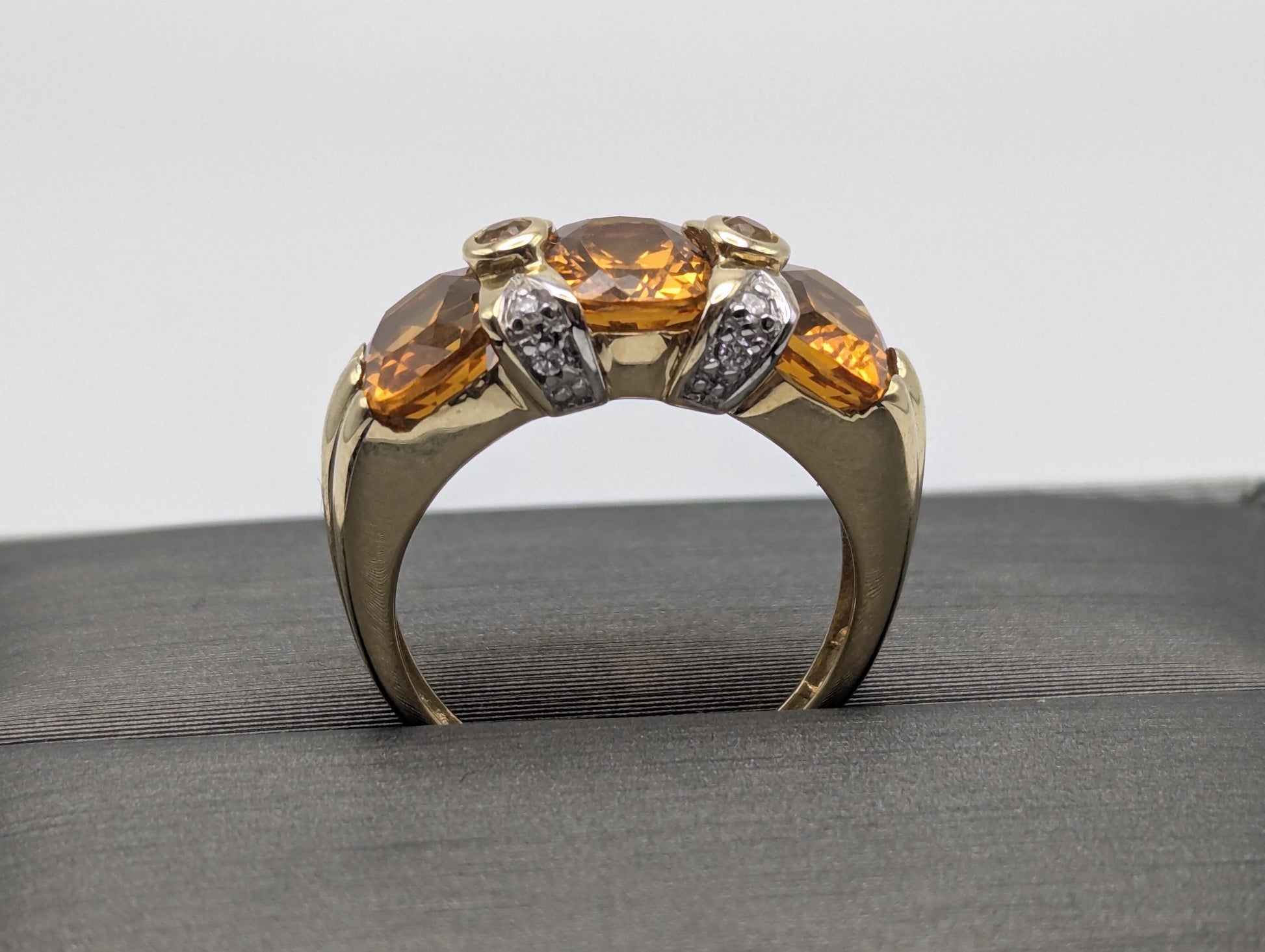 10k Yellow Gold Solitare Citrine Diamond Cocktail Ring. Statement Ring.