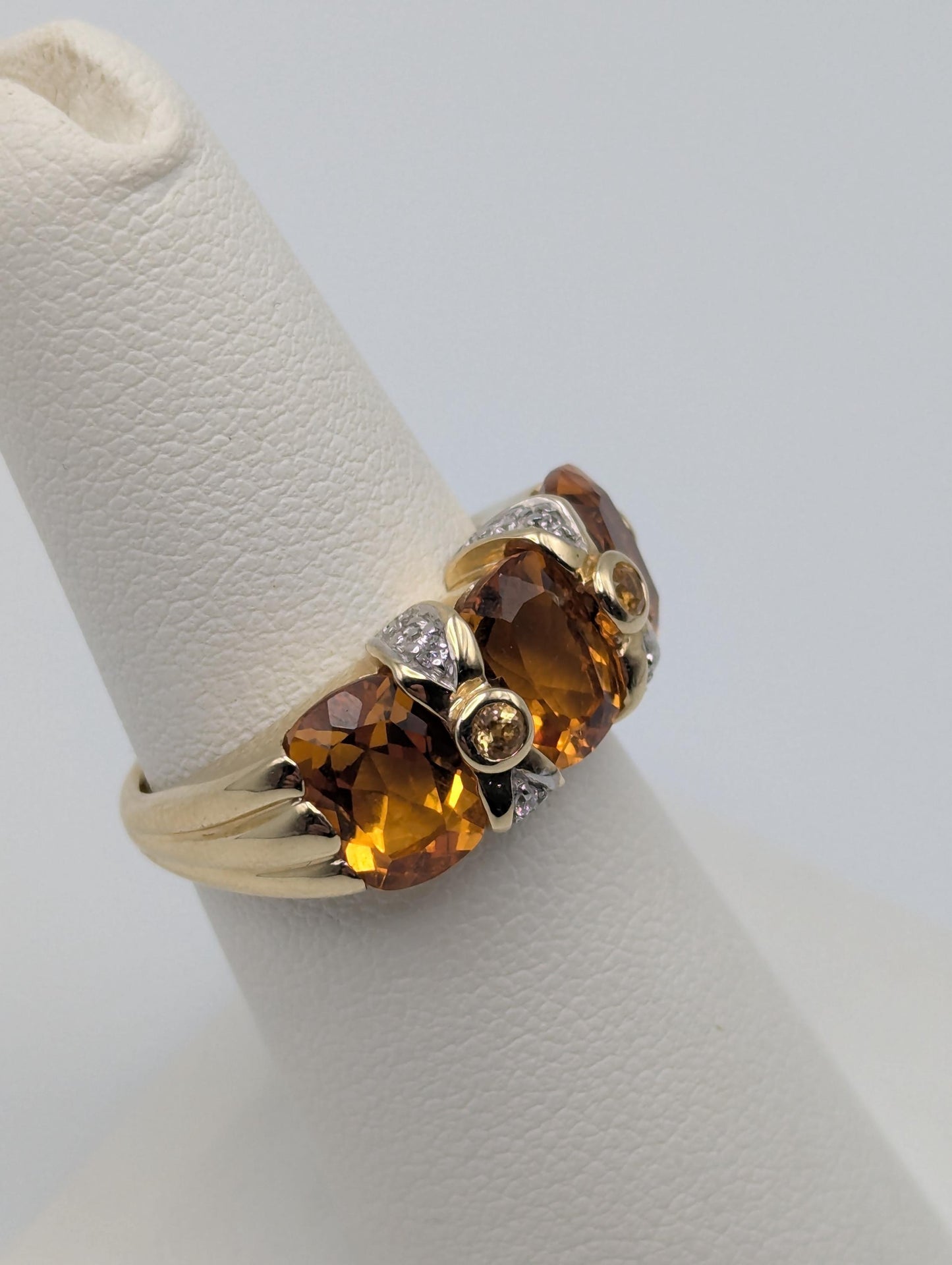 10k Yellow Gold Solitare Citrine Diamond Cocktail Ring. Statement Ring.