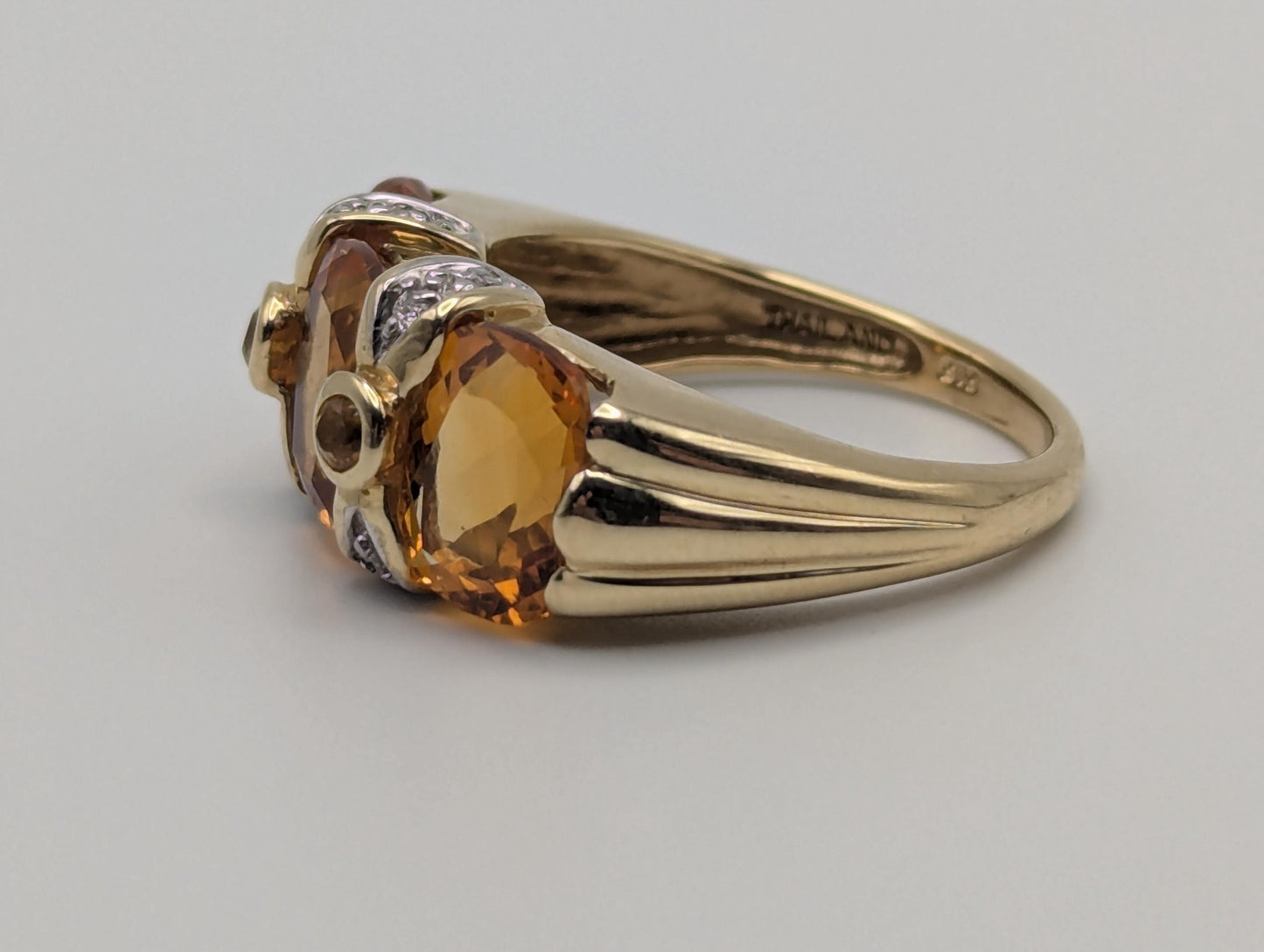 10k Yellow Gold Solitare Citrine Diamond Cocktail Ring. Statement Ring.