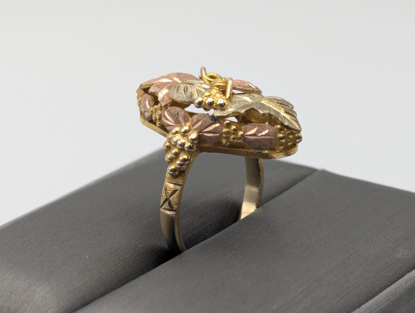 Large Black Hills Gold 10k 12k Multi-tone Signet Ring BHG Rose Gold Shield Vine Ring.