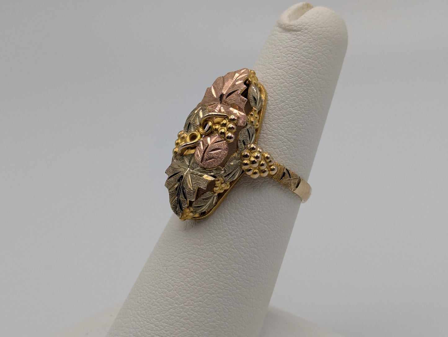 Large Black Hills Gold 10k 12k Multi-tone Signet Ring BHG Rose Gold Shield Vine Ring.