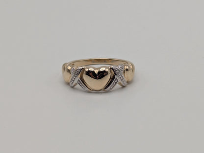White & Yellow Gold 10k XOXO Love Design Multi Gold Heart Ring. Promise Ring.