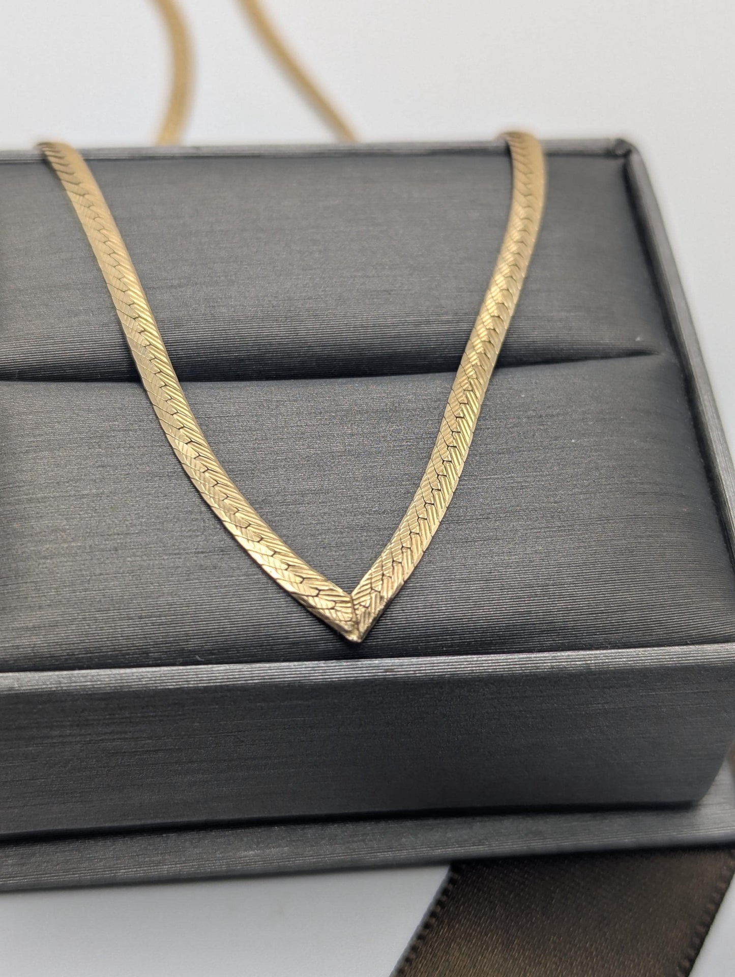 14k Italy Yellow Gold Herringbone Specialty Flat Chain Necklace 16"