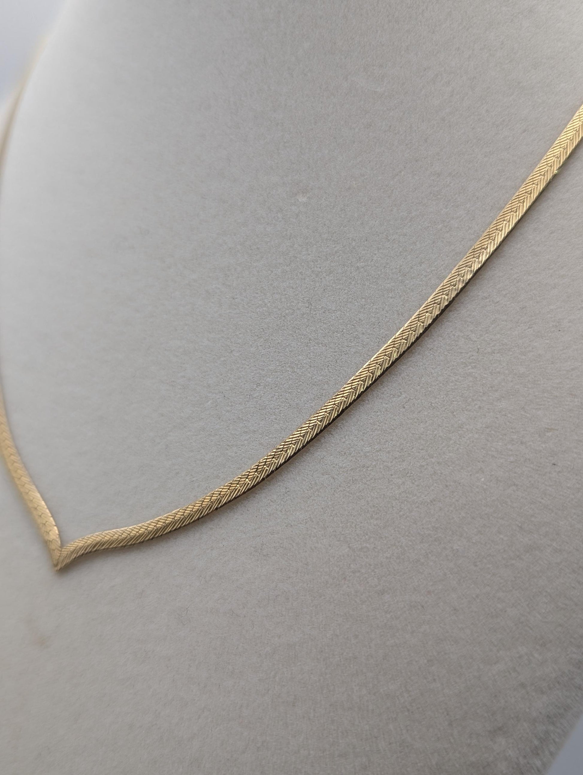 14k Italy Yellow Gold Herringbone Specialty Flat Chain Necklace 16"