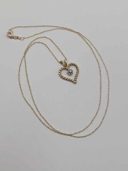 10K Gold Diamond Heart Pendant w/Gold Chain Necklace Love Heart