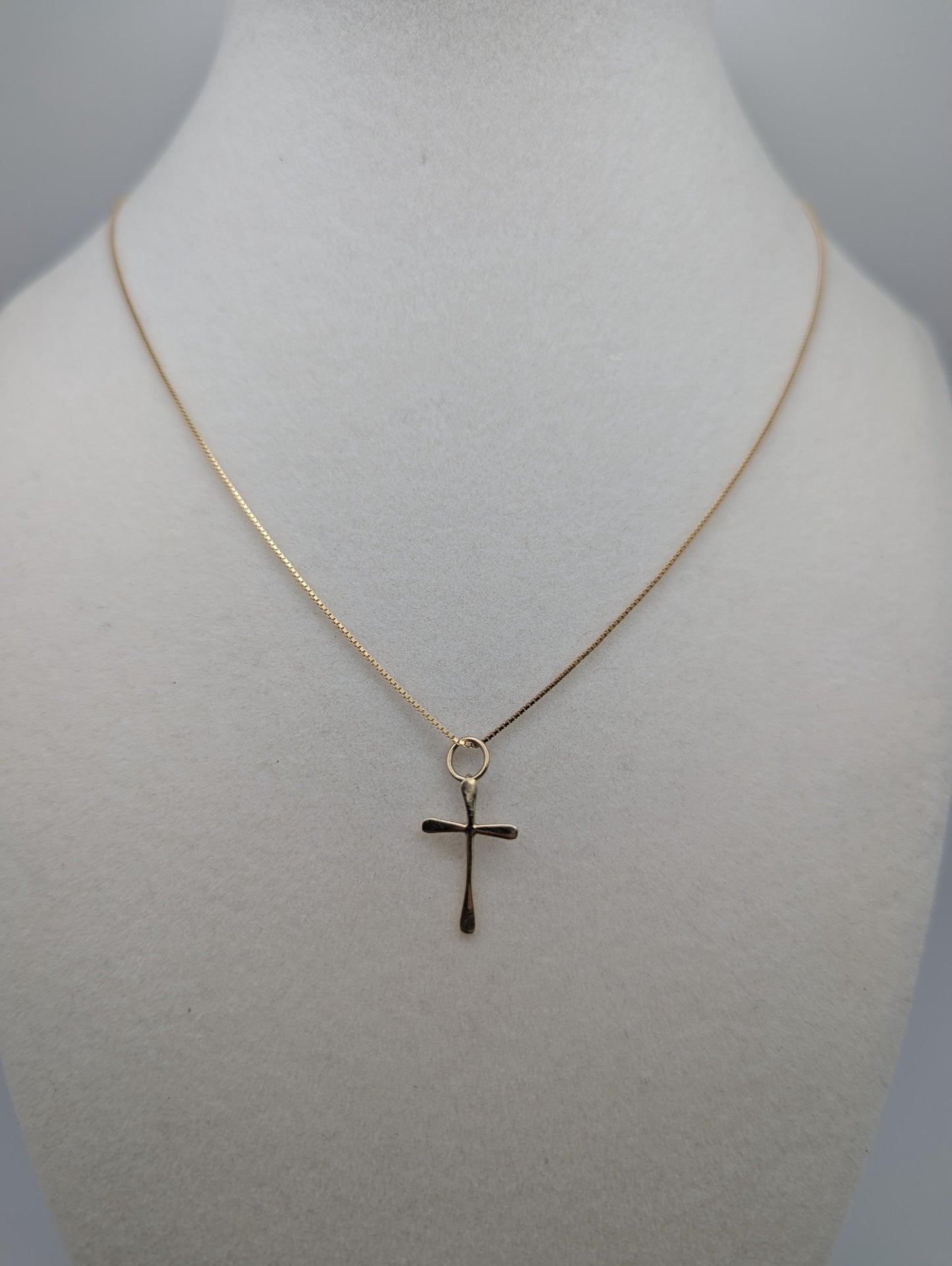 10k Yellow ITALY Gold Cross Pendant Necklace 17 " Crucifix Necklace