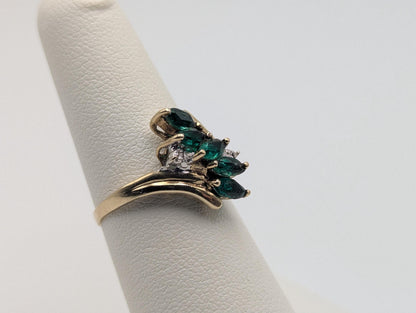 10k Yellow Gold Emerald and Diamond Statement Cocktail Multi-Stone Ring.