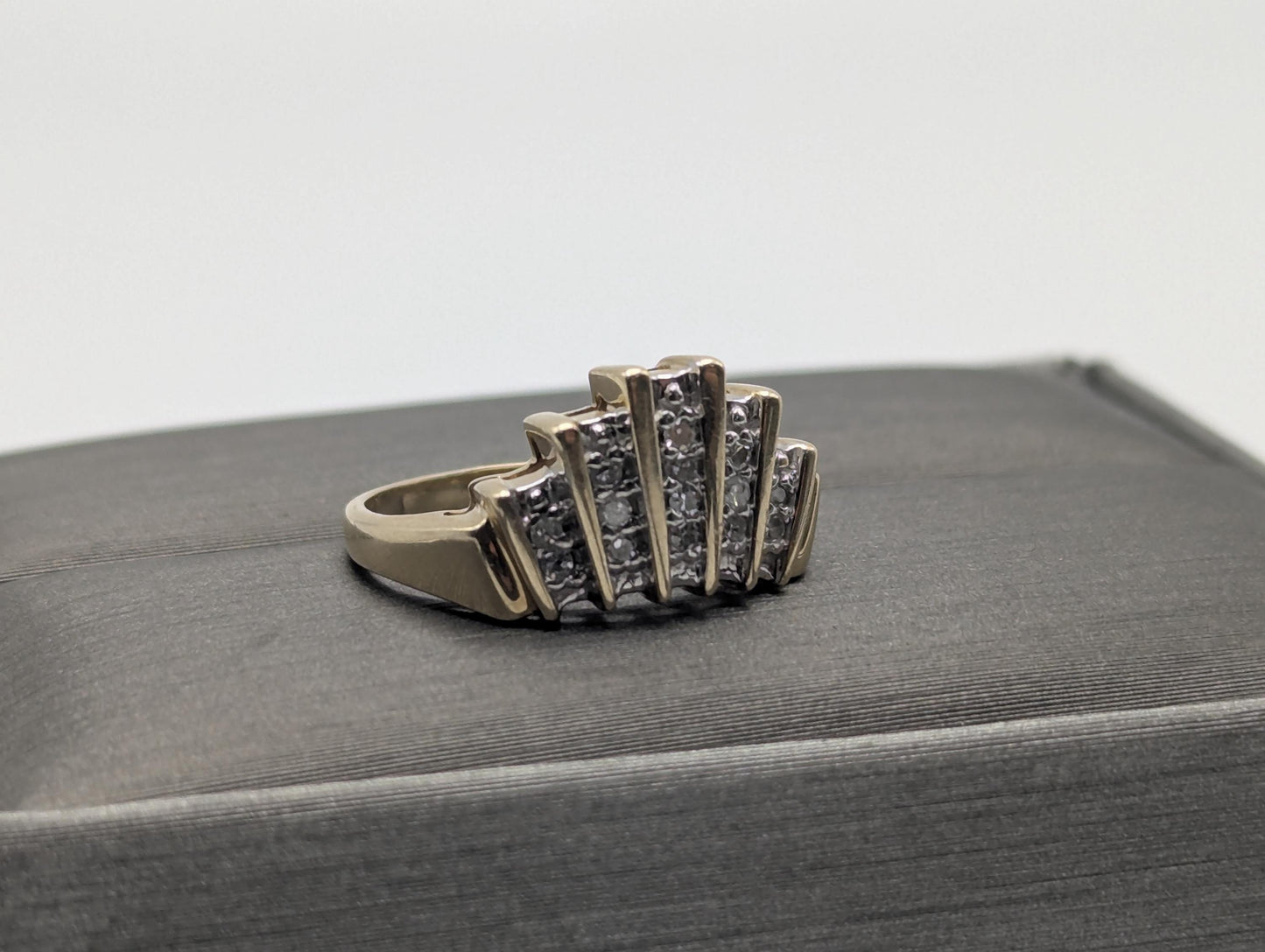 10k Yellow Gold Diamond .25 ctw Crown Style Ring. Cocktail Diamond Ring.