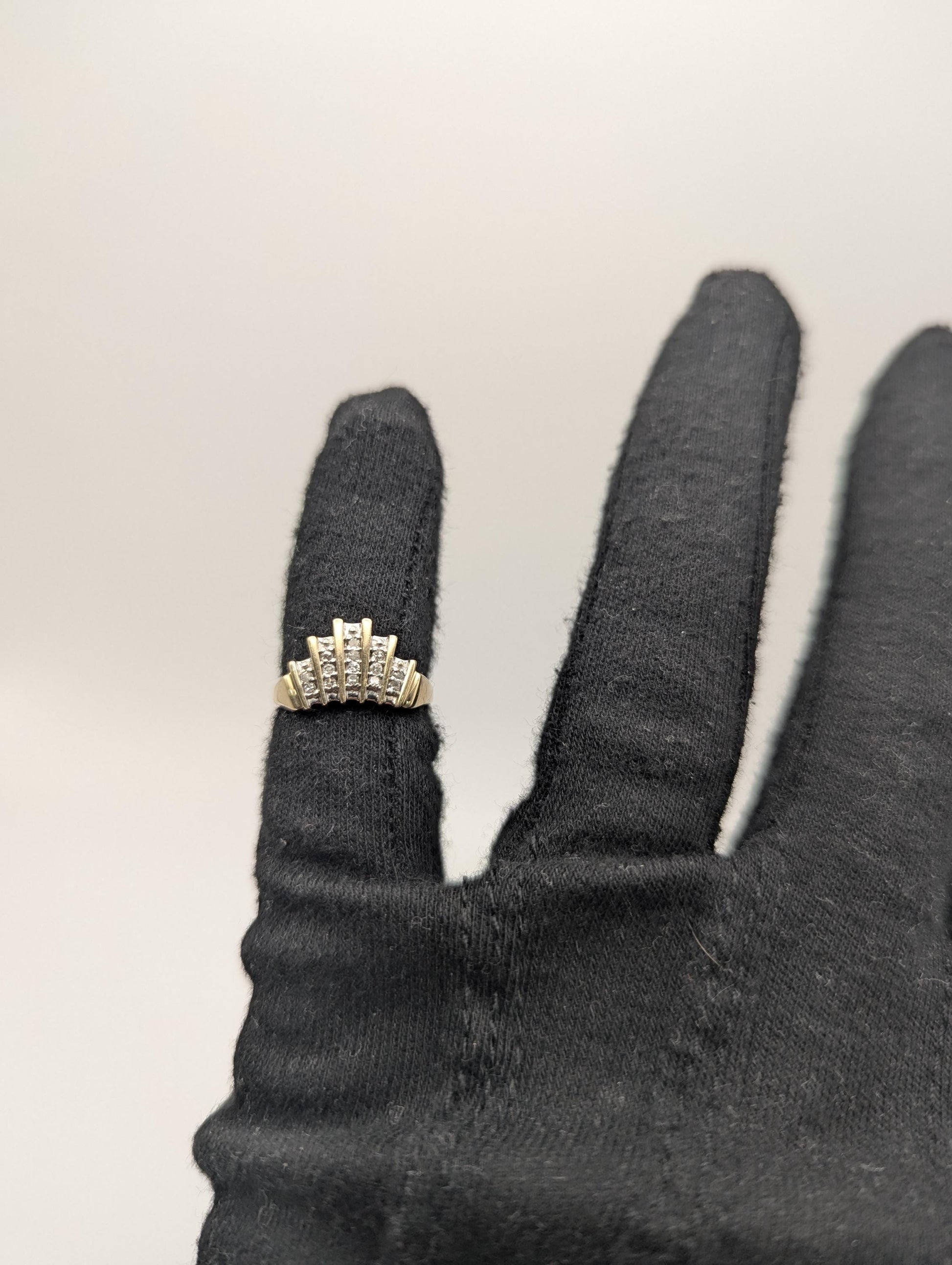 10k Yellow Gold Diamond .25 ctw Crown Style Ring. Cocktail Diamond Ring.