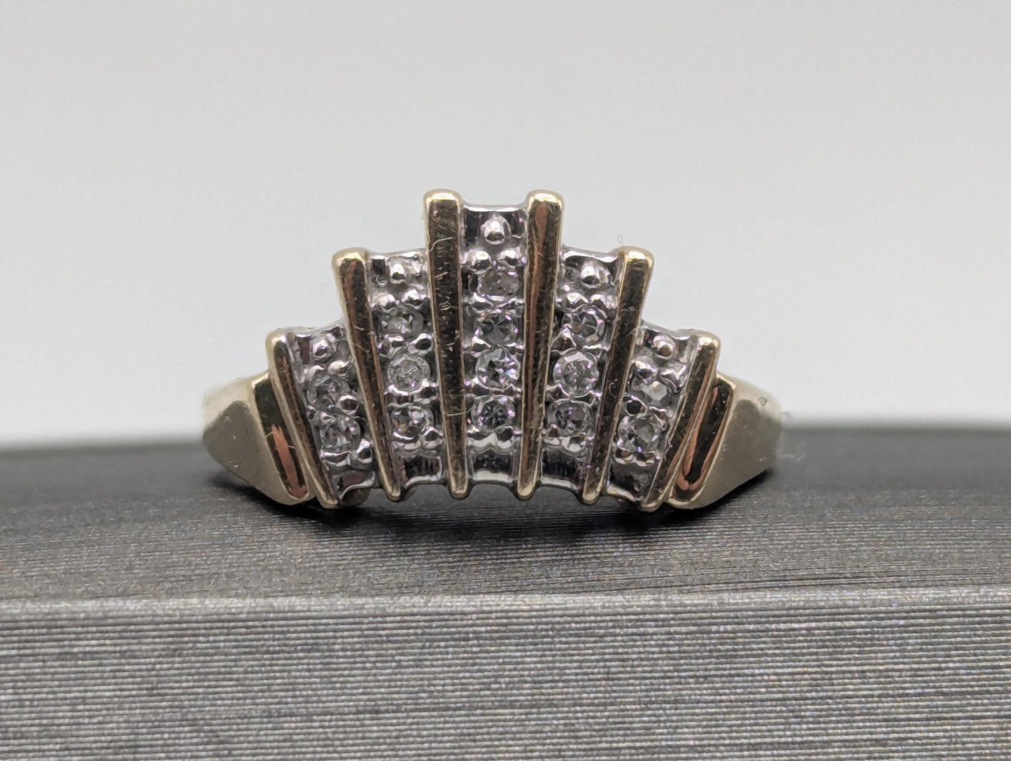 10k Yellow Gold Diamond .25 ctw Crown Style Ring. Cocktail Diamond Ring.