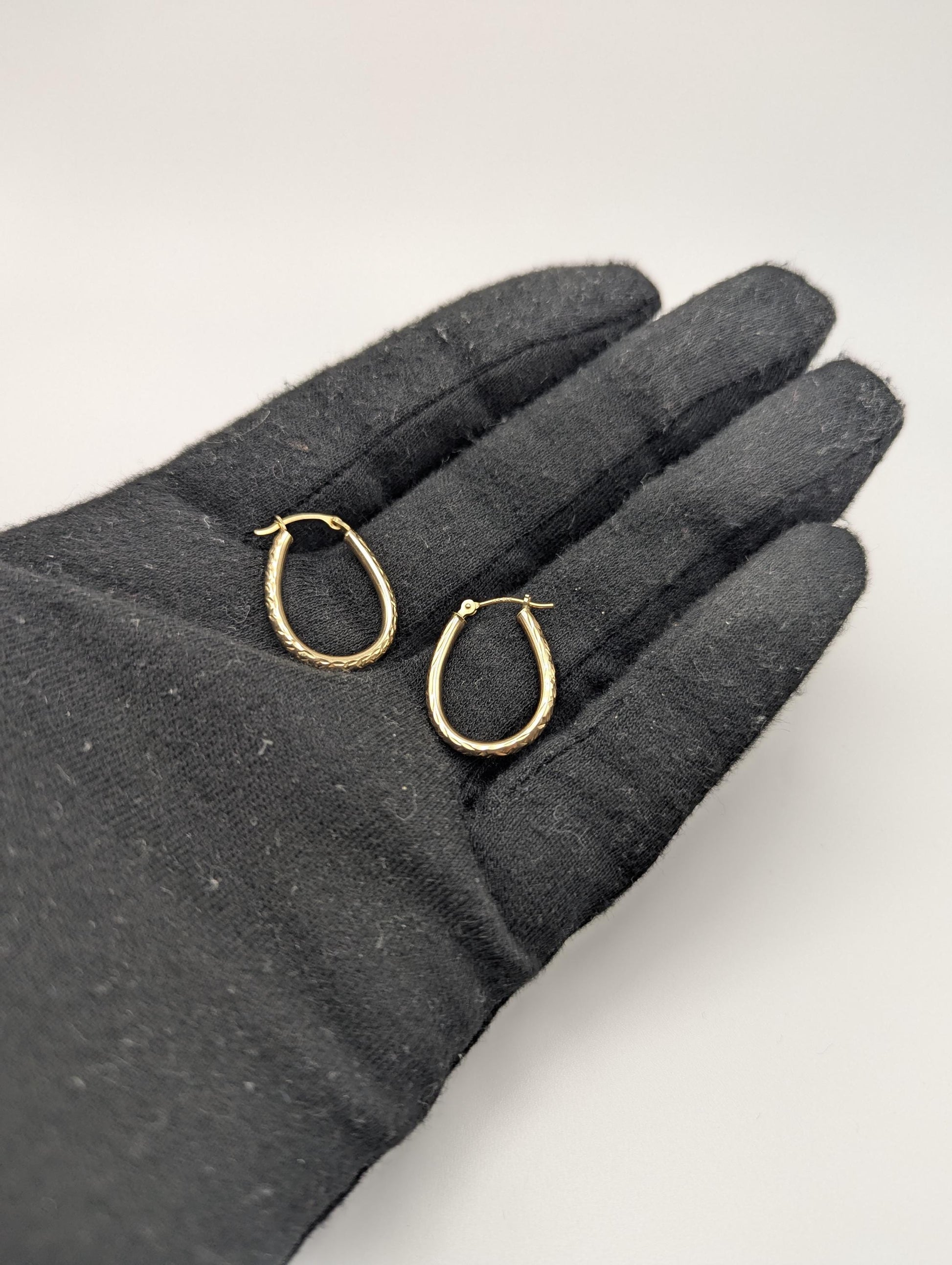 14k Vintage Yellow Gold Classic Etched Textured Hoop Earrings Gold Hoops Hinged