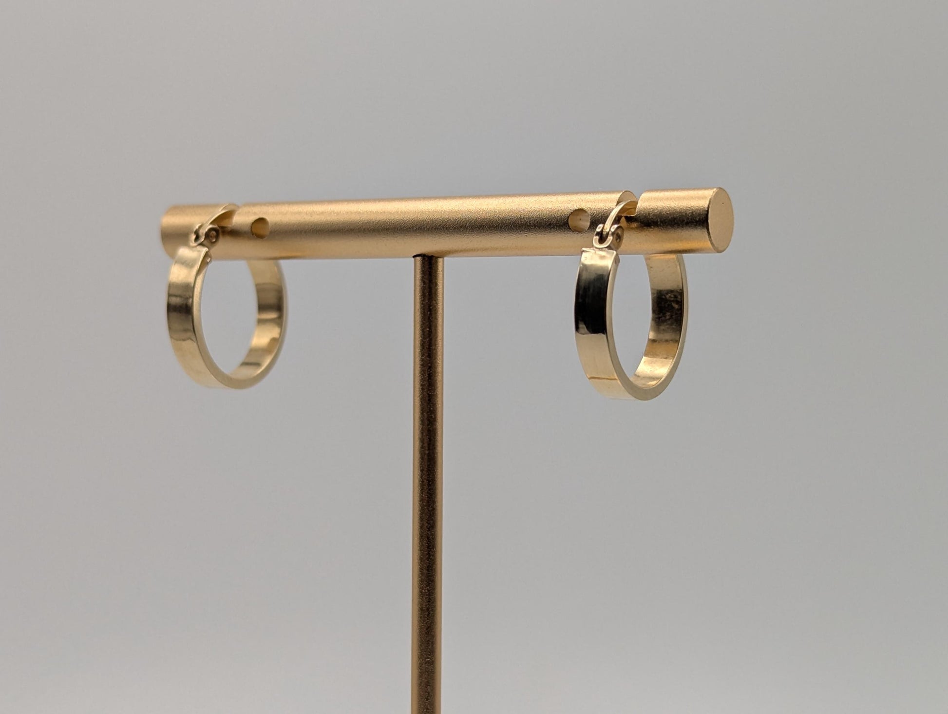 14k Vintage Yellow Gold Classic Small Hoop Earrings Gold Hoops Hinged