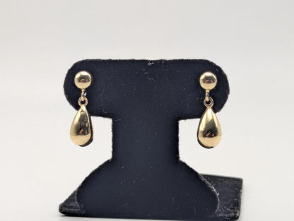 14K Yellow Gold Tear-Drop Earrings. Tear-Drop Dangle Earrings.