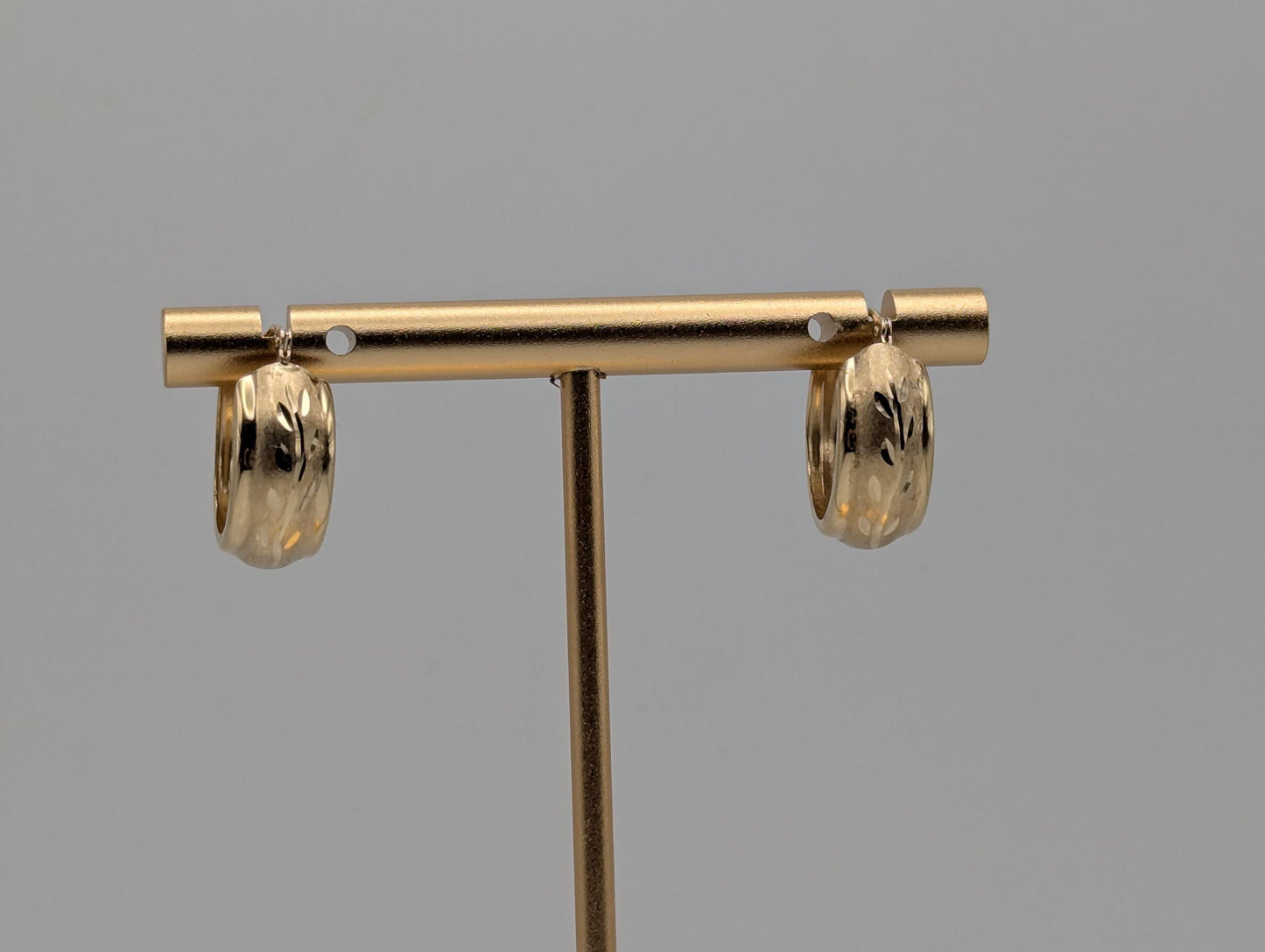 14k Vintage Yellow Gold Classic Etched Textured Small Hoop Earrings Gold Hoops Hinged