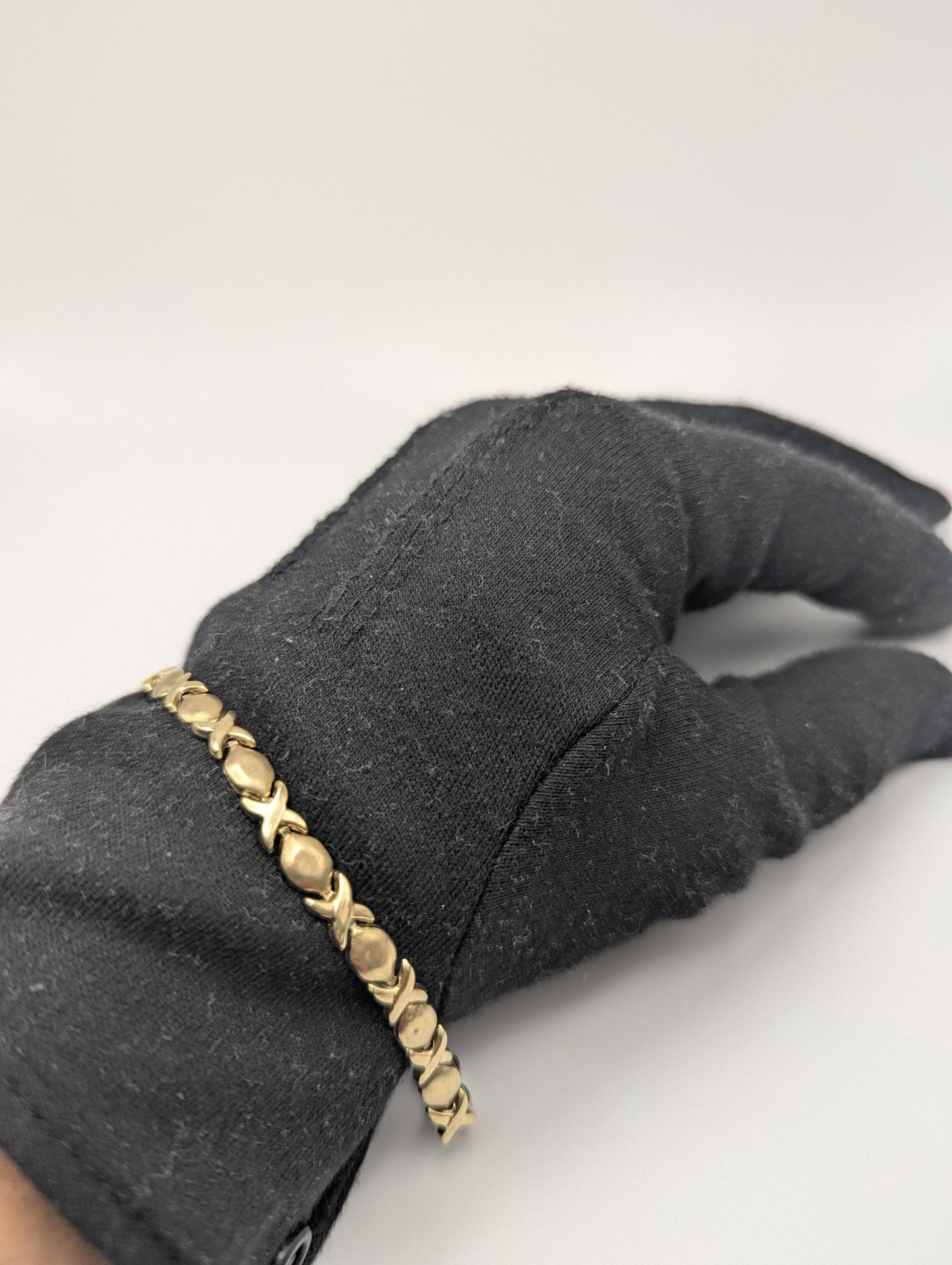 10k Solid Yellow Gold 4.5 gr XOXO Diamond Tennis Bracelet 7" Kisses Love Chain