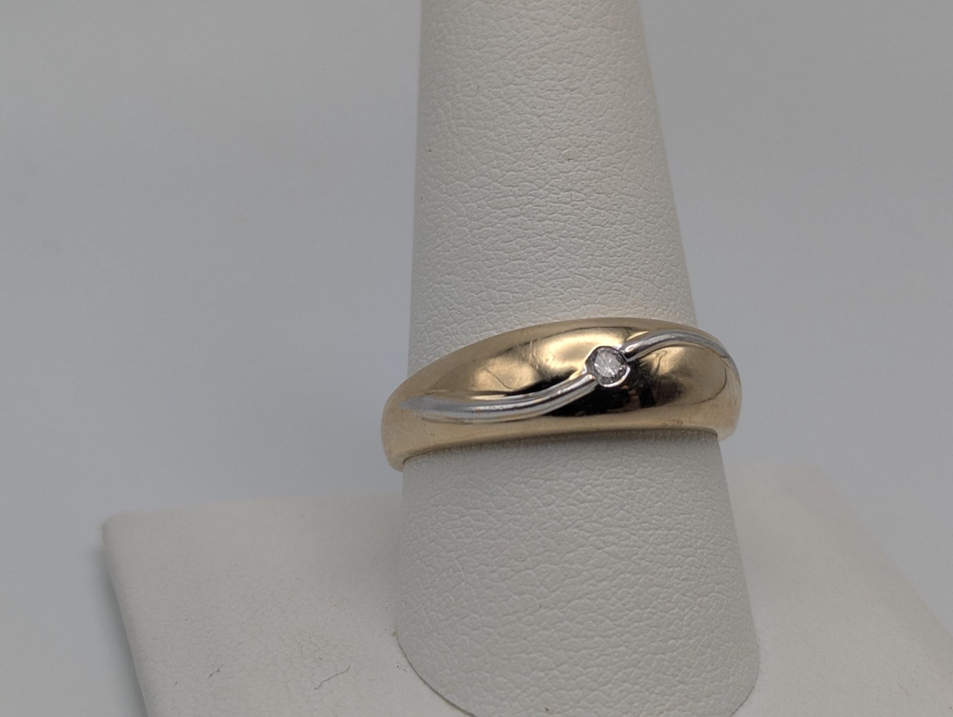 10k Yellow Solid Gold Mens Diamond Dome Style Wedding Band Anniversary Ring Wide