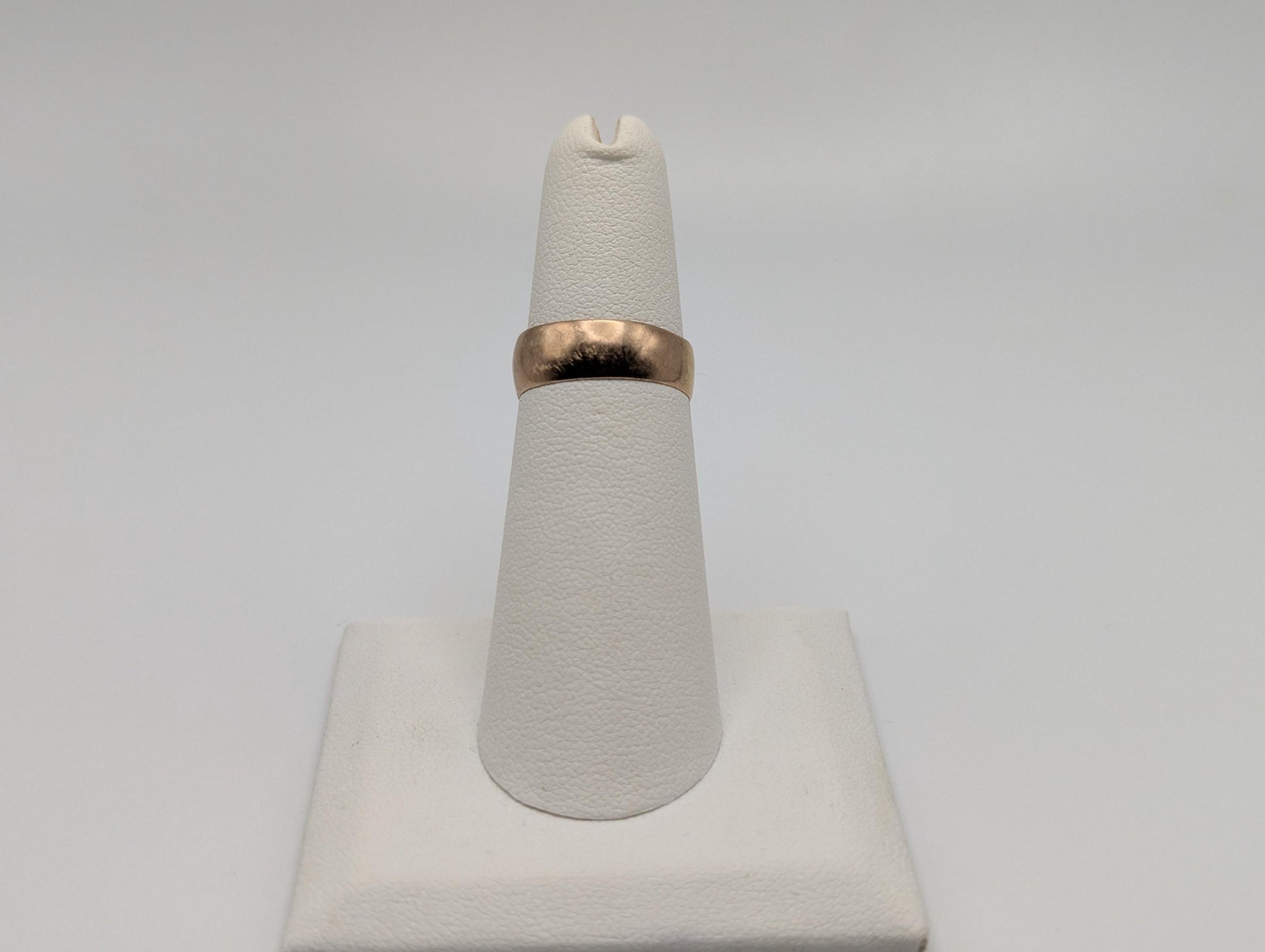 14k Yellow Gold Cigar Band Style Wedding Band. Wedding Ring. Anniversary Band.