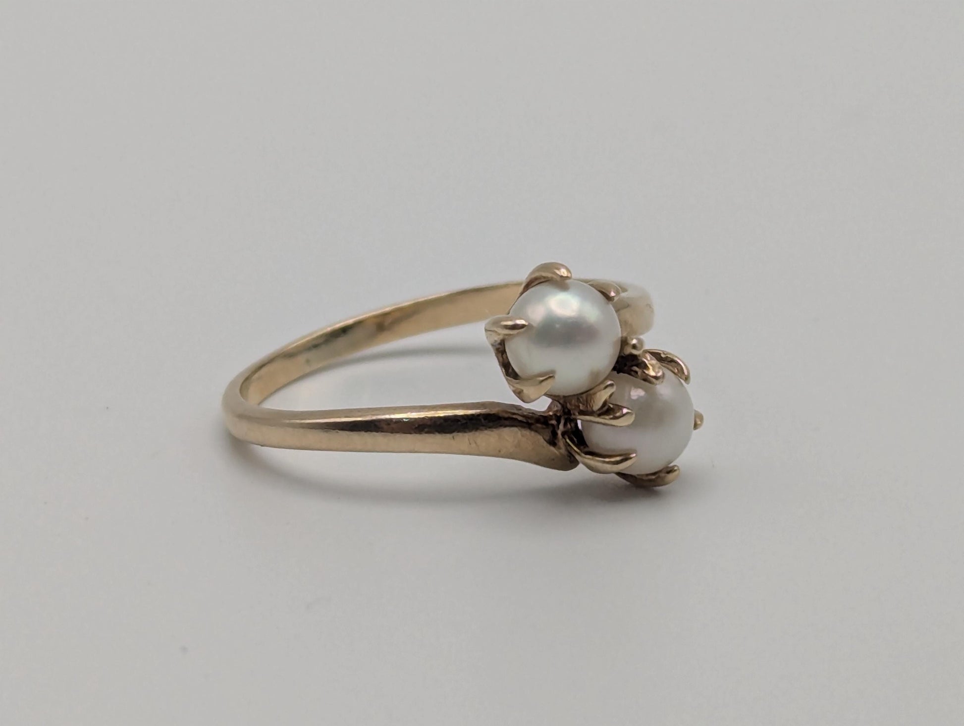 10k Yellow Gold Vintage Pearl Cluster Ring. Promise Double Pearl Ring.