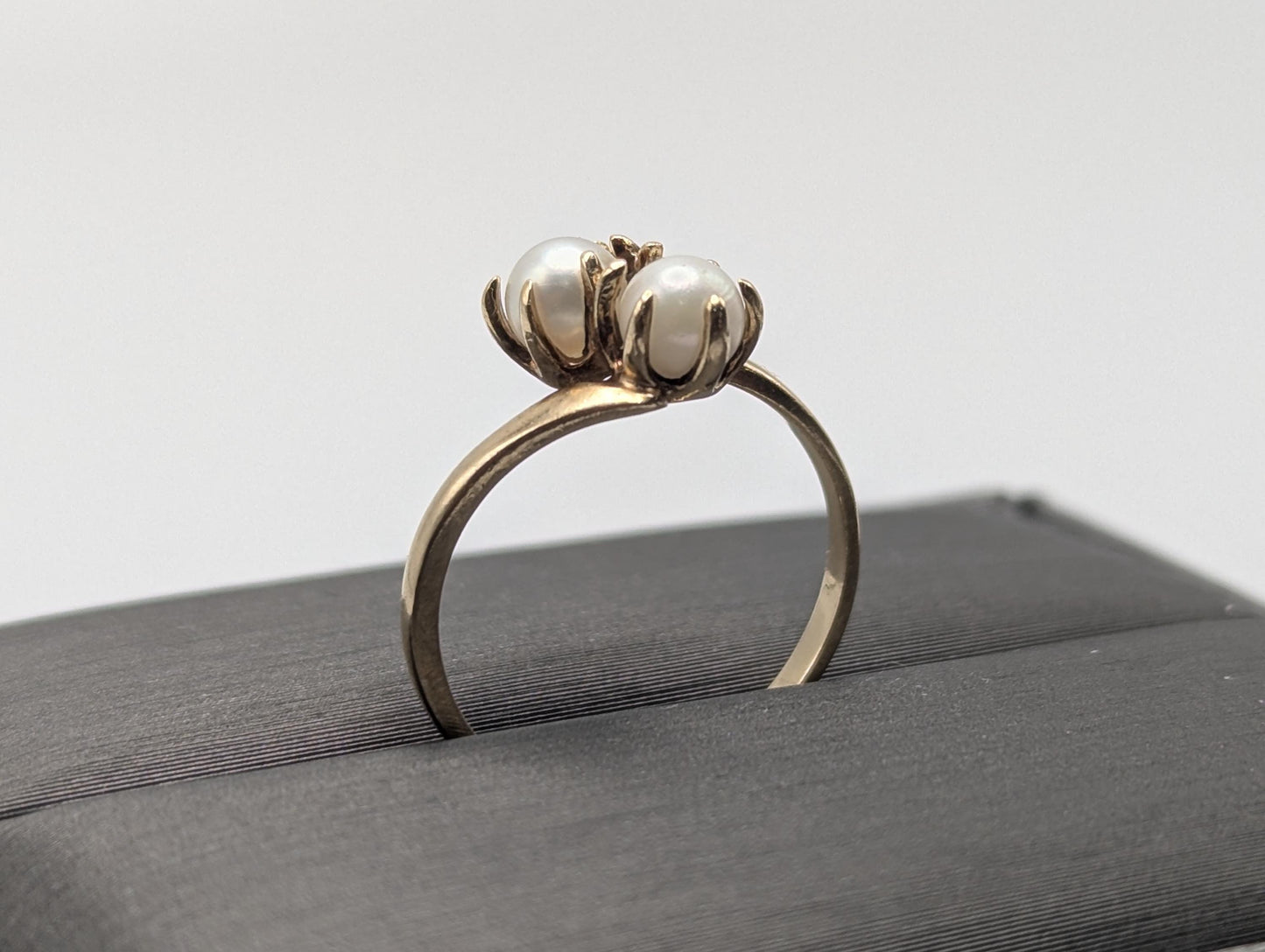 10k Yellow Gold Vintage Pearl Cluster Ring. Promise Double Pearl Ring.