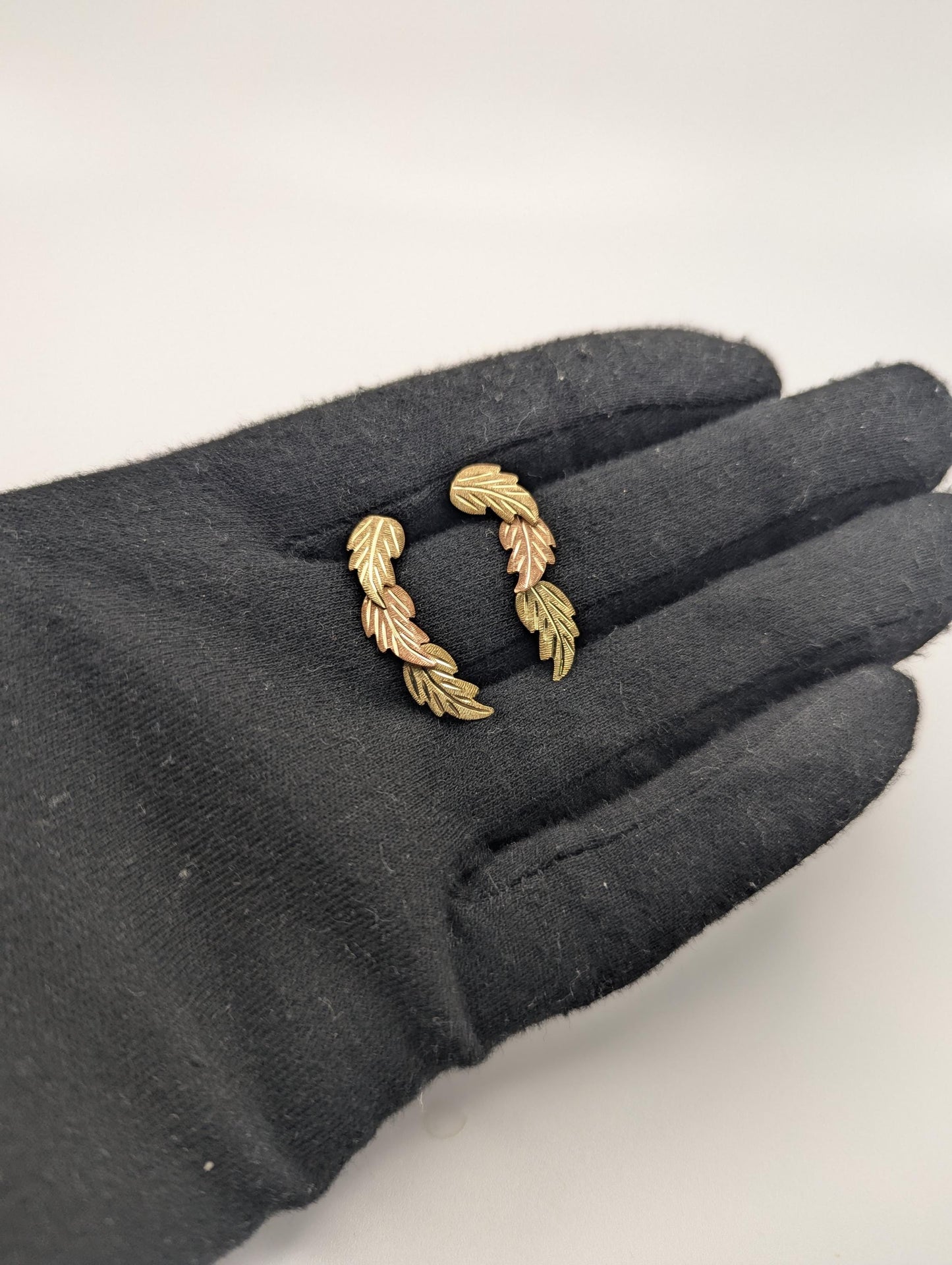 10k Black Hills Gold Traditional Gold Vine Dangle Earrings Rose Gold Black Hills Gold Trio Gold Vine Leaf Earrings