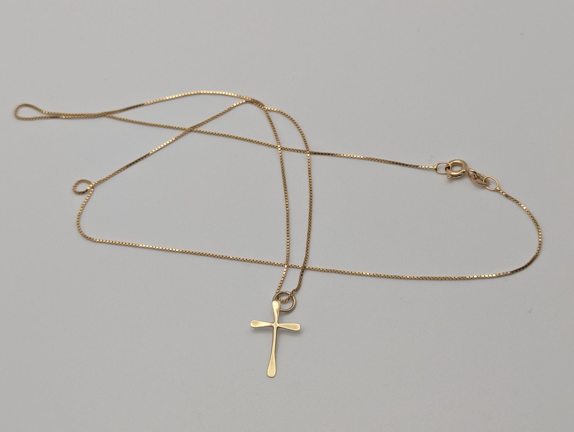 10k Yellow ITALY Gold Cross Pendant Necklace 17 " Crucifix Necklace