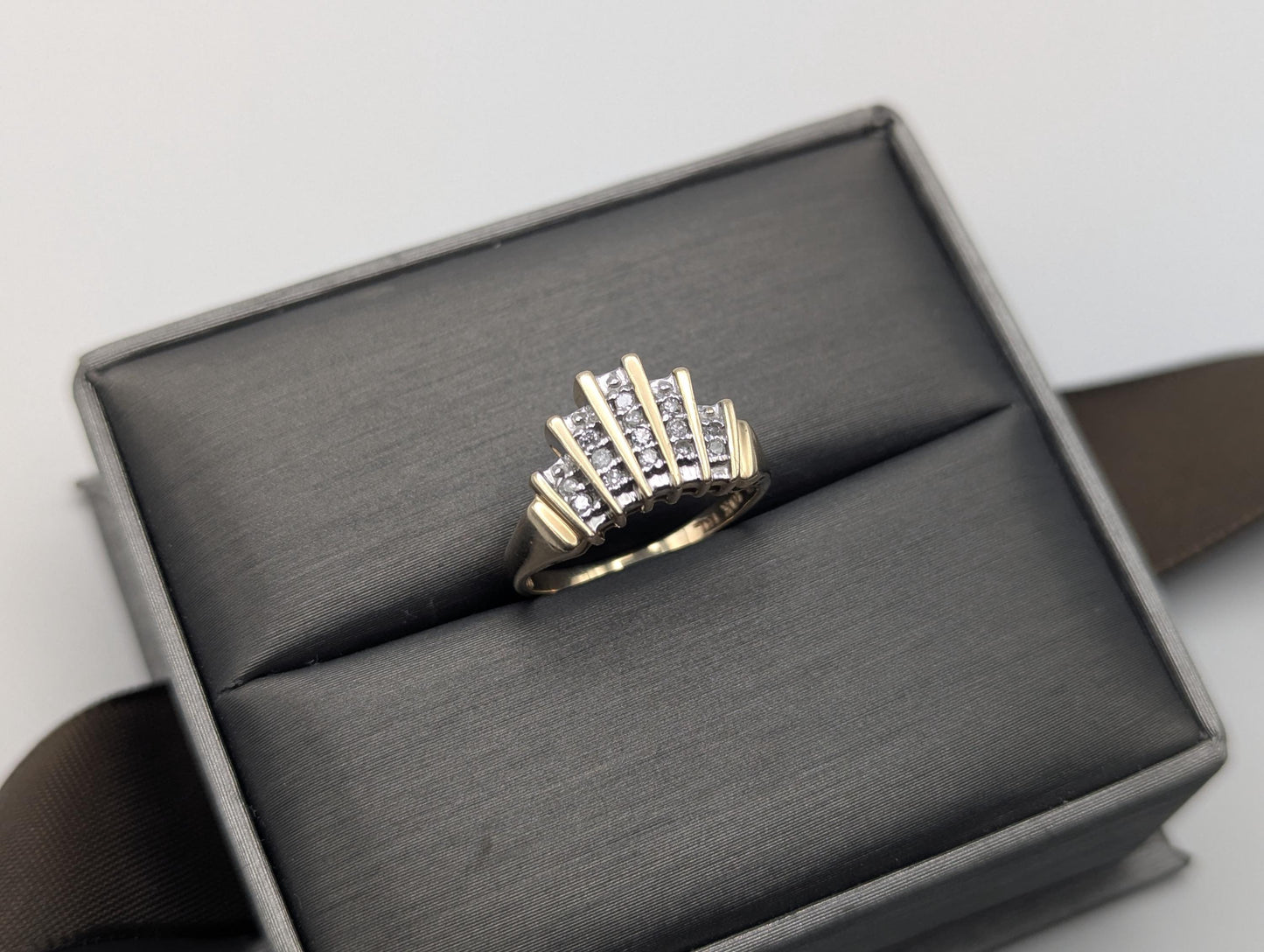 10k Yellow Gold Diamond .25 ctw Crown Style Ring. Cocktail Diamond Ring.