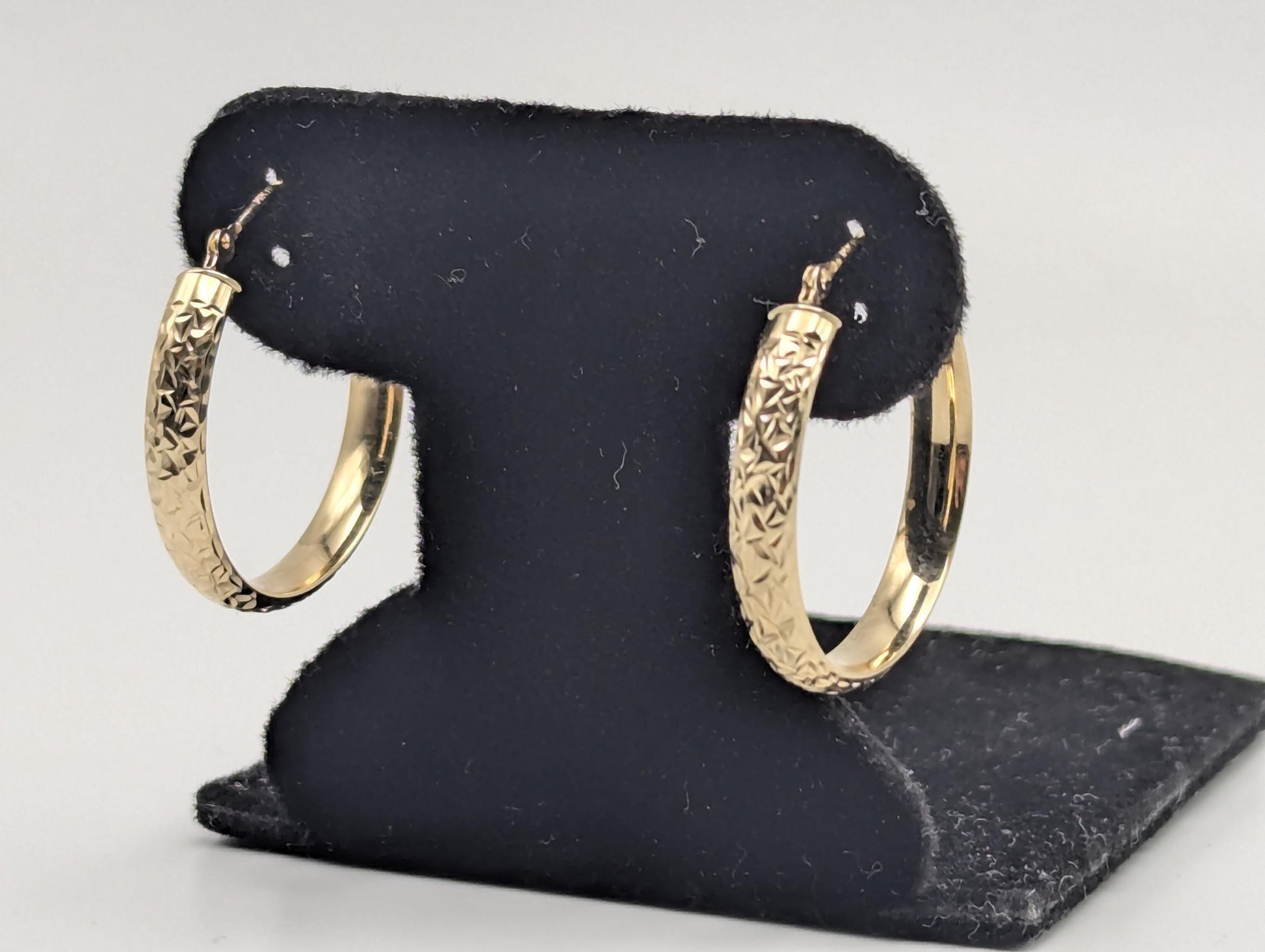 14k Vintage Yellow Gold Classic Etched Textured Hoop Earrings Gold Hoops Hinged