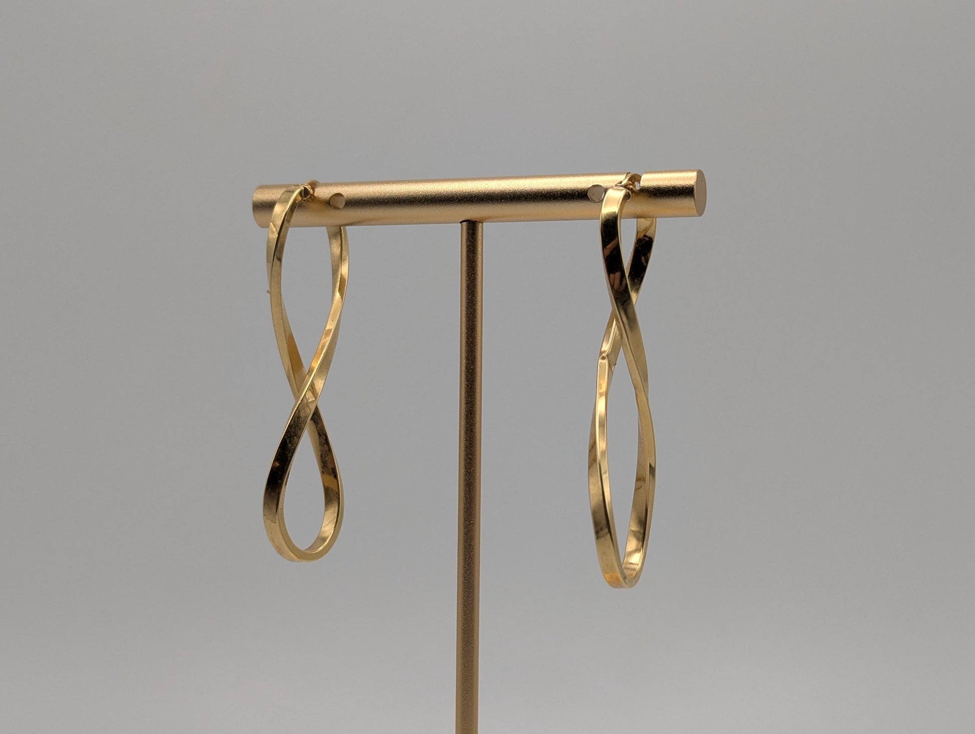 Large 14k ITALY Twisted Long Infinity Hoop Earrings Twisted Classic Dangle Hoops
