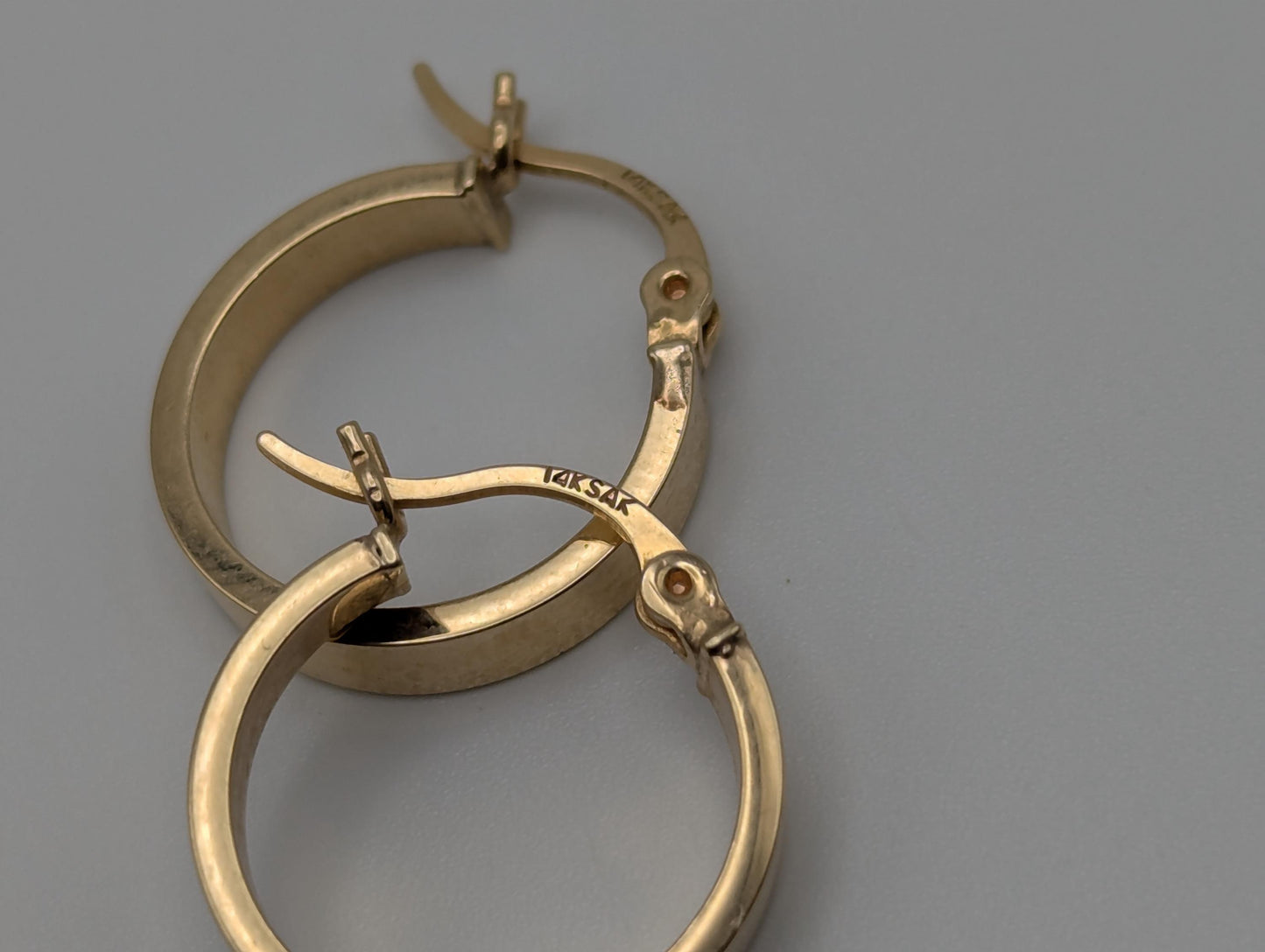 14k Vintage Yellow Gold Classic Small Hoop Earrings Gold Hoops Hinged