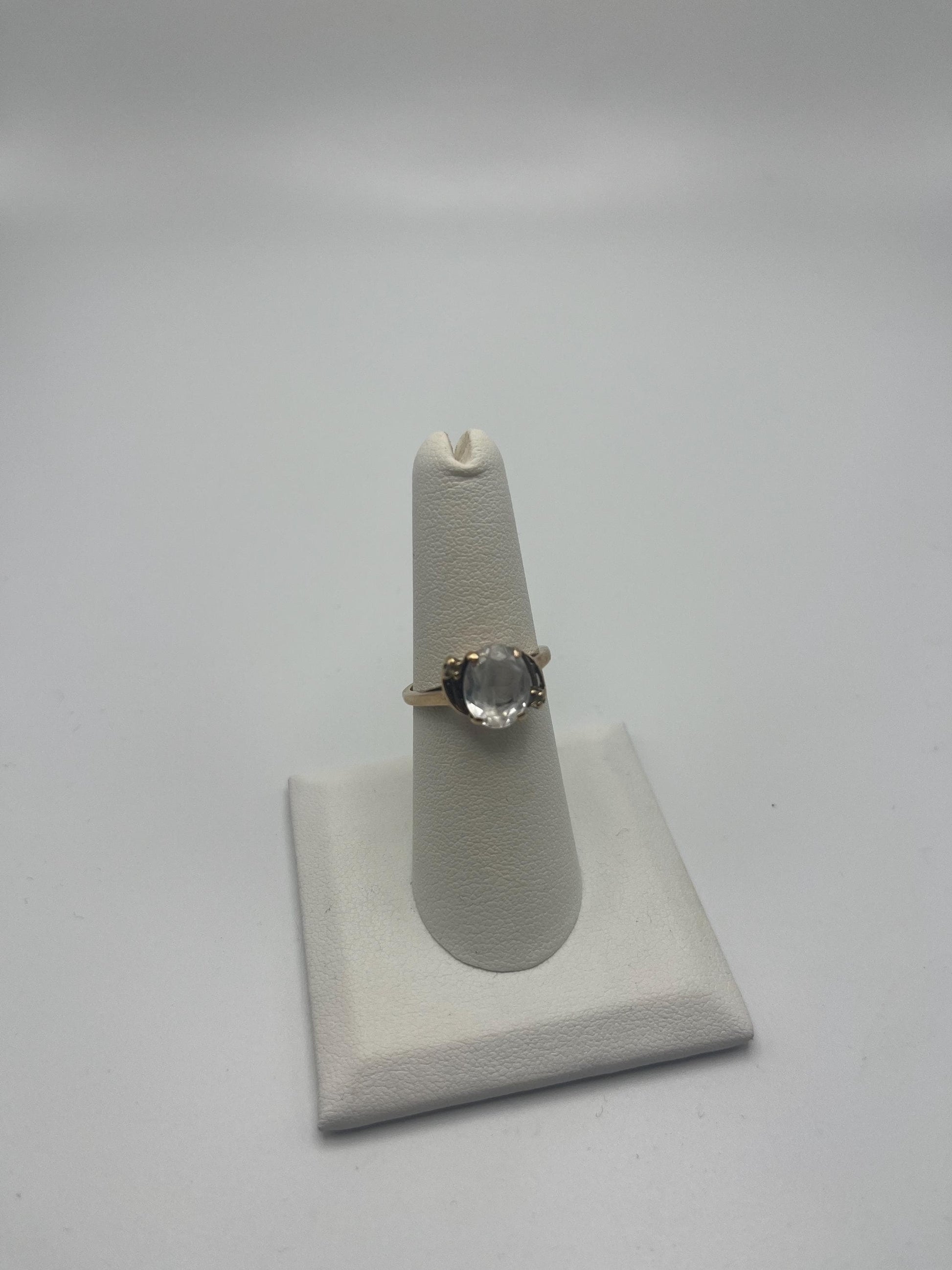 10k Yellow Gold White Topaz Ring. Cocktail Ring. Statement Ring.