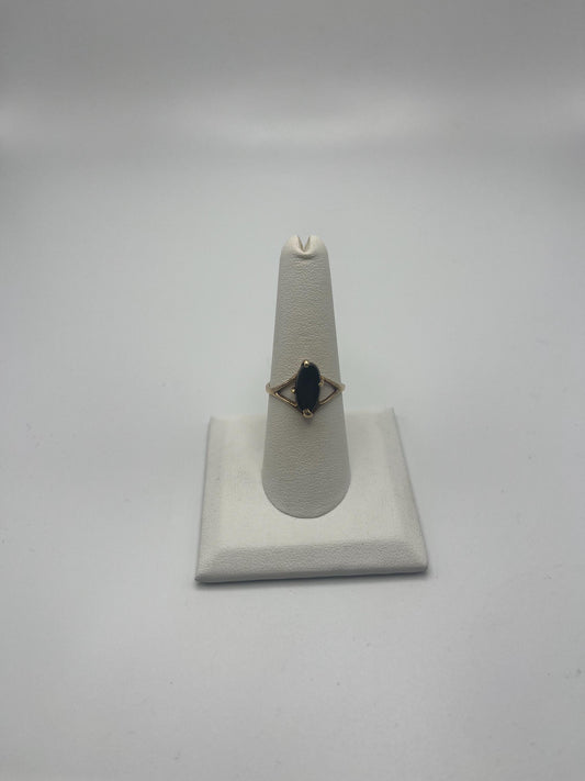 10k Vintage Black Onyx Ring Midnight Statement Ring. Cocktail Ring.