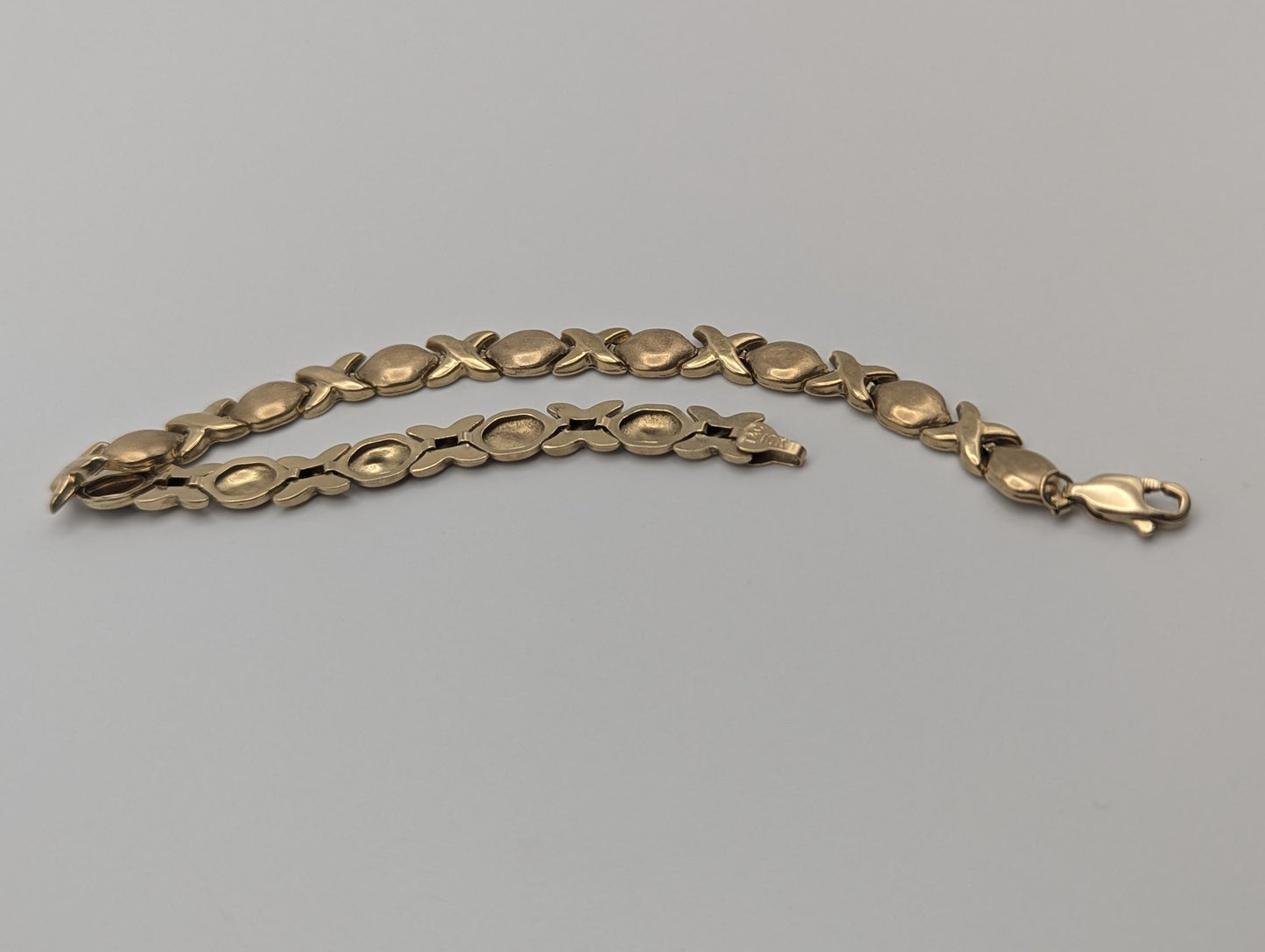 10k Solid Yellow Gold 4.5 gr XOXO Diamond Tennis Bracelet 7" Kisses Love Chain